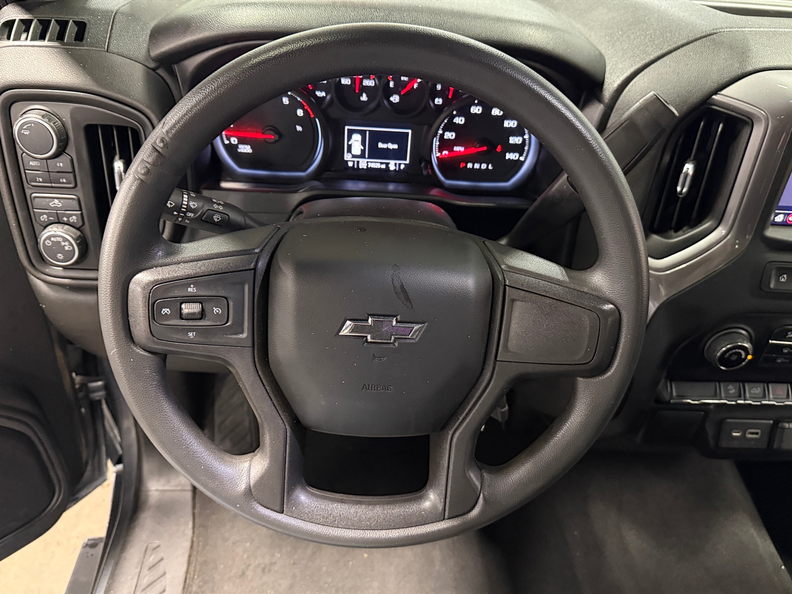 Thumbnail: 2021 Chevrolet Silverado 1500 - 5