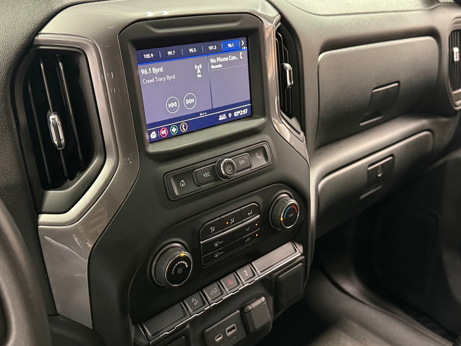 Thumbnail: 2021 Chevrolet Silverado 1500 - 4