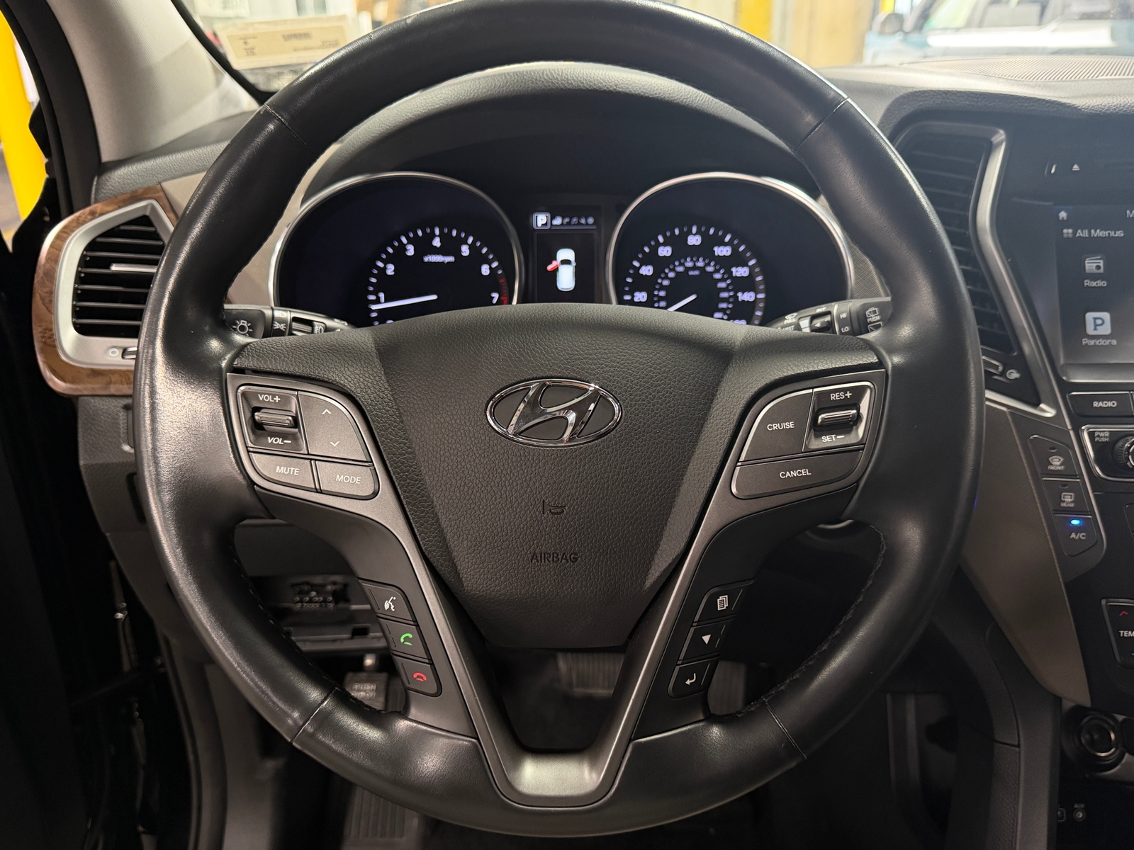 Thumbnail: 2018 Hyundai Santa Fe - 4