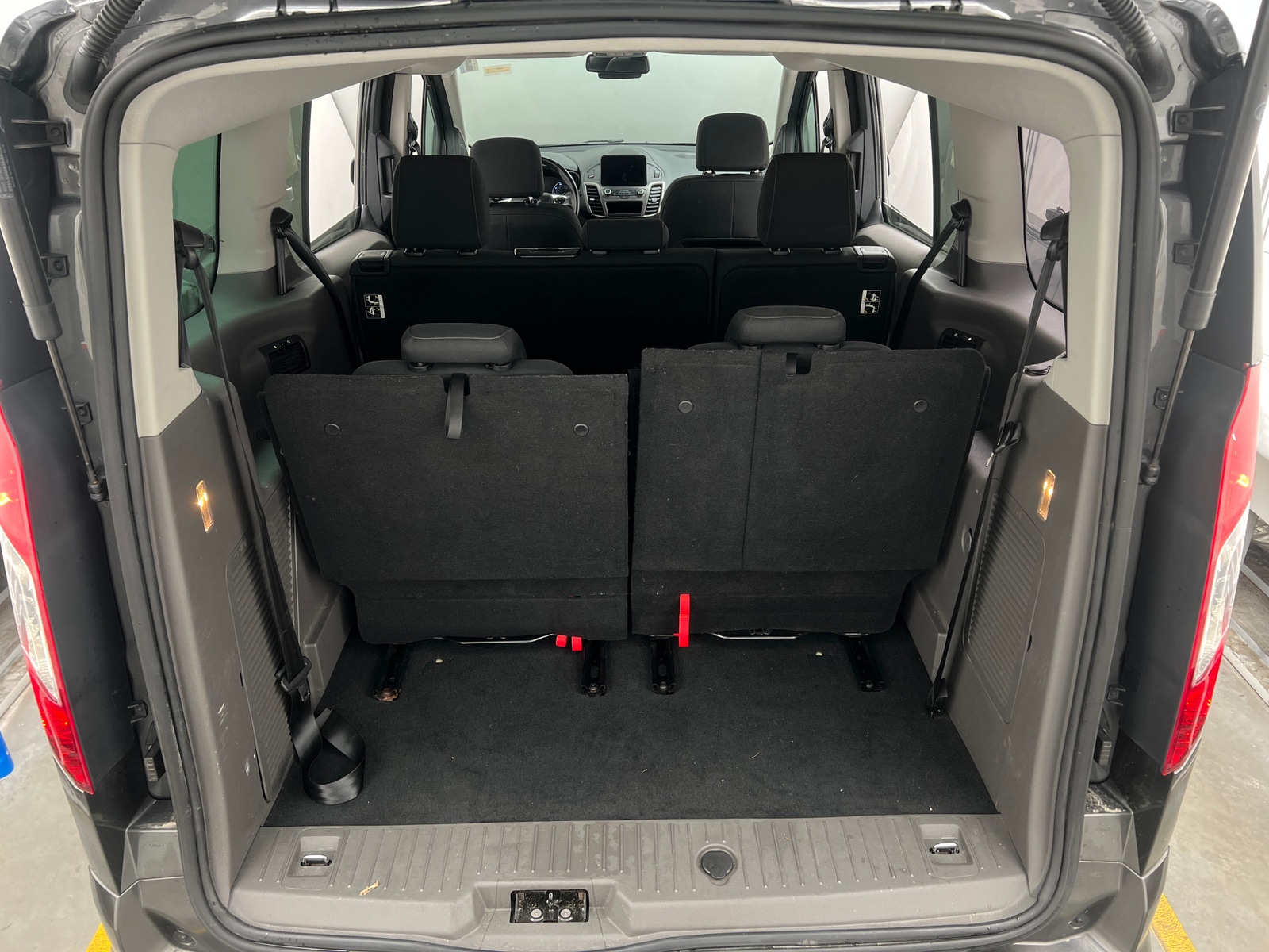 Thumbnail: 2020 Ford Transit Series - 7