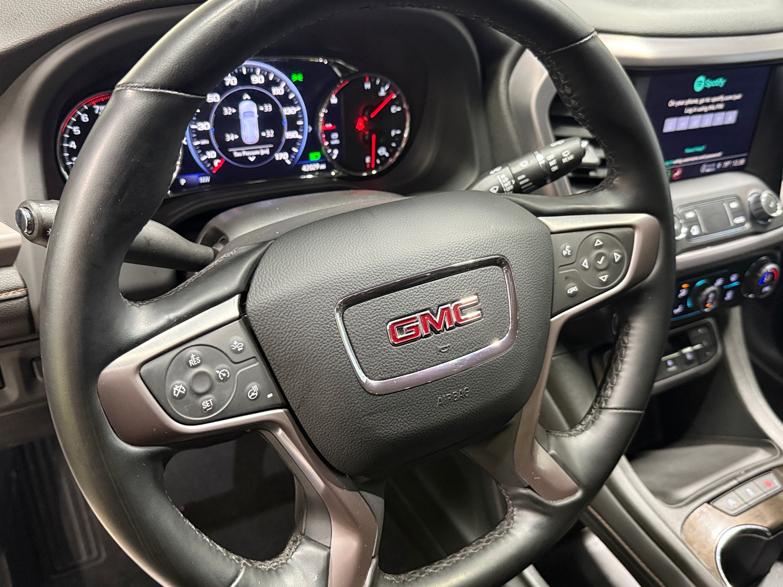 Thumbnail: 2023 GMC Acadia - 5