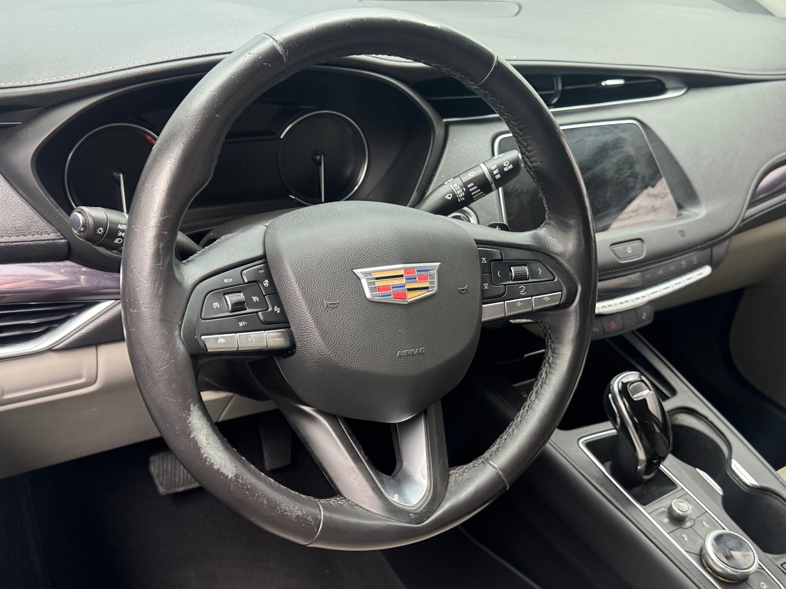 Thumbnail: 2021 Cadillac XT4 - 4