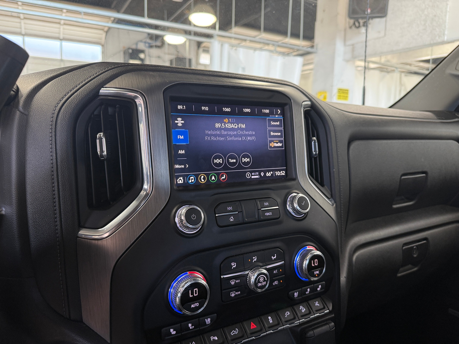 Thumbnail: 2021 GMC Sierra 3500 - 3