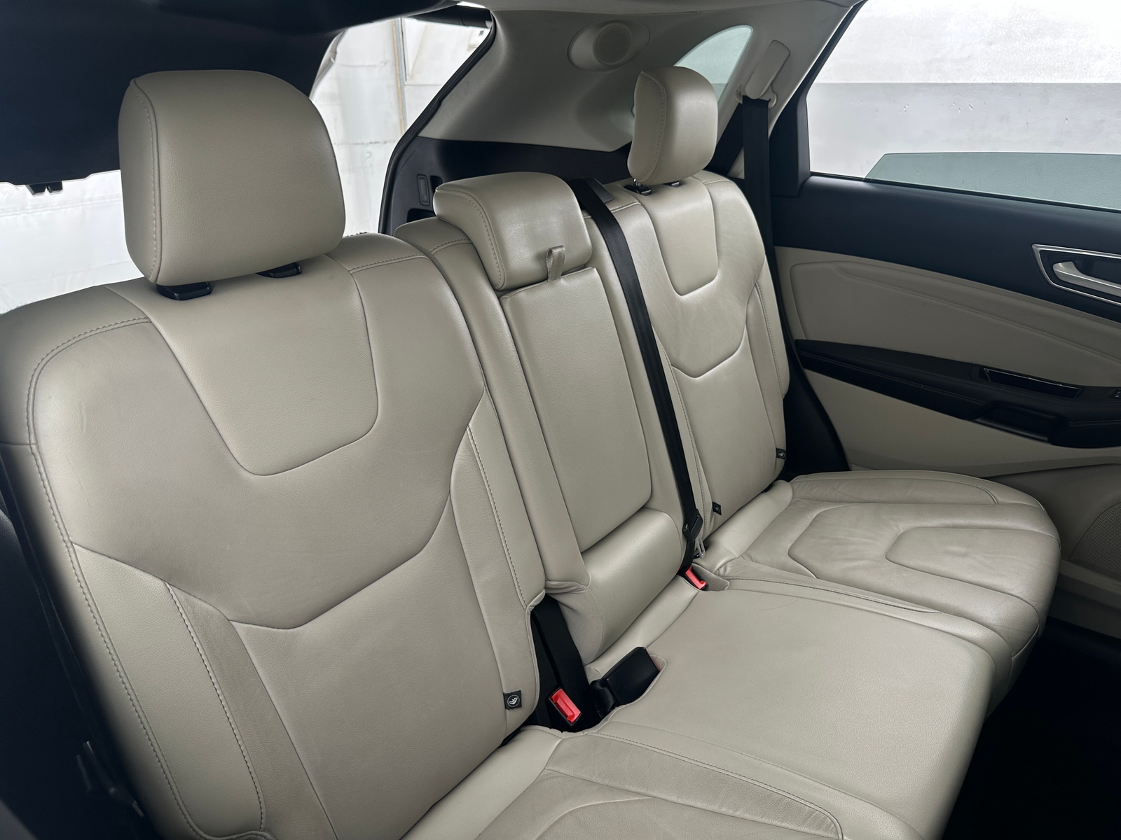 Thumbnail: 2016 Ford Edge - 5