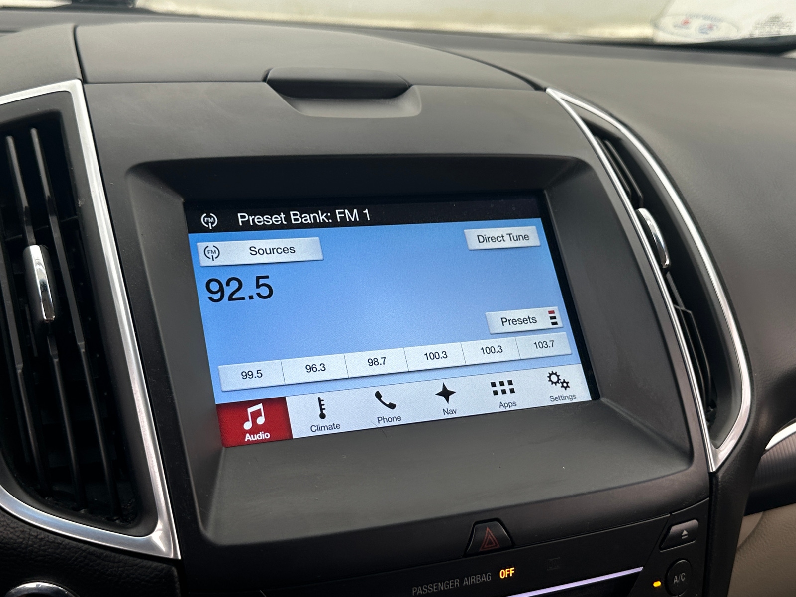 Thumbnail: 2016 Ford Edge - 3