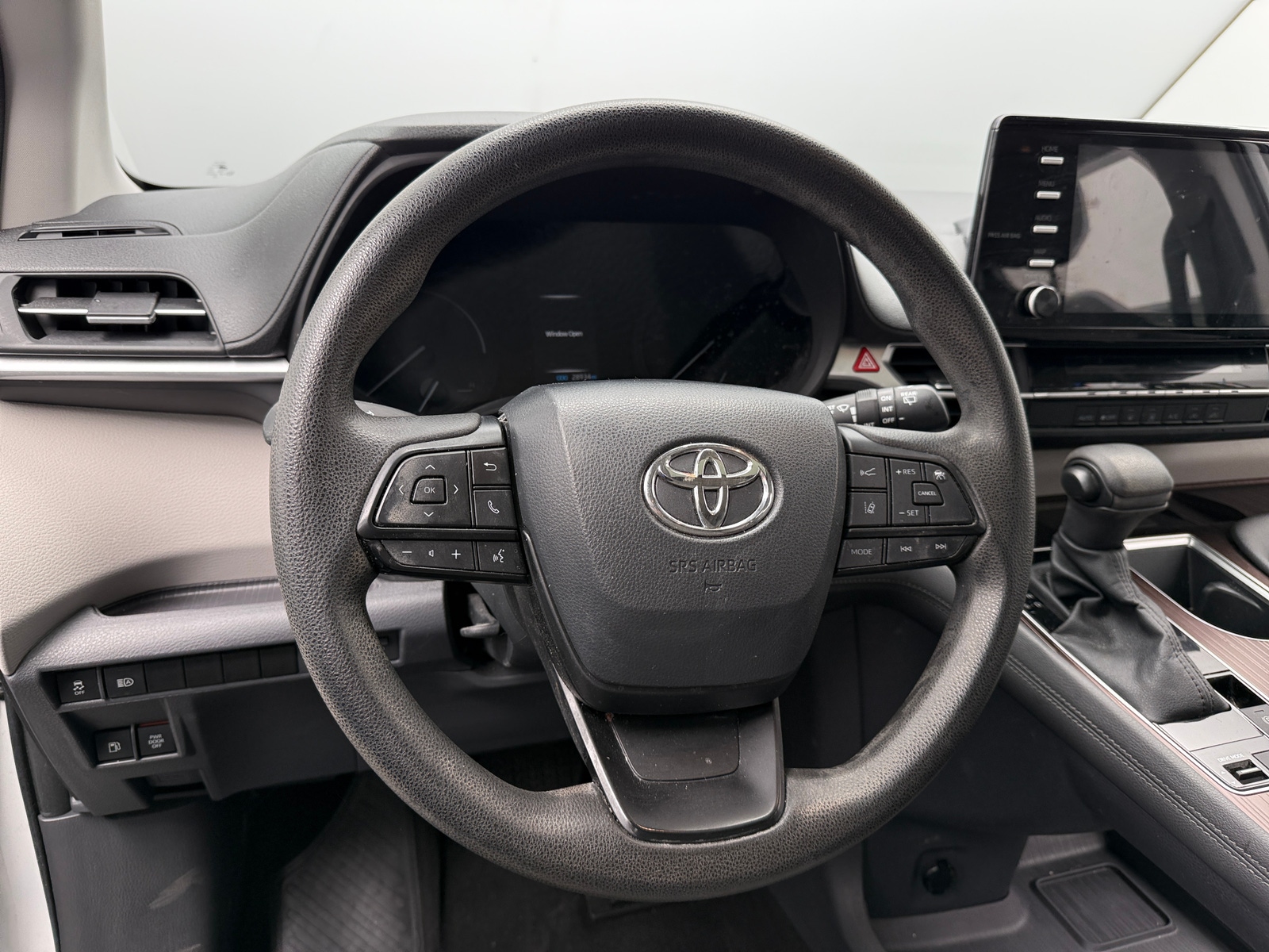 Thumbnail: 2023 Toyota Sienna - 5