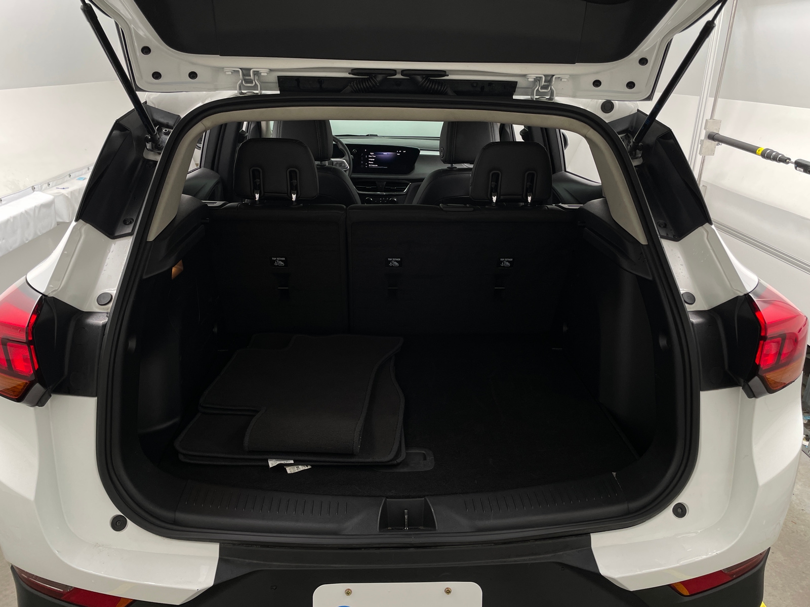 Thumbnail: 2025 Buick Encore GX - 6