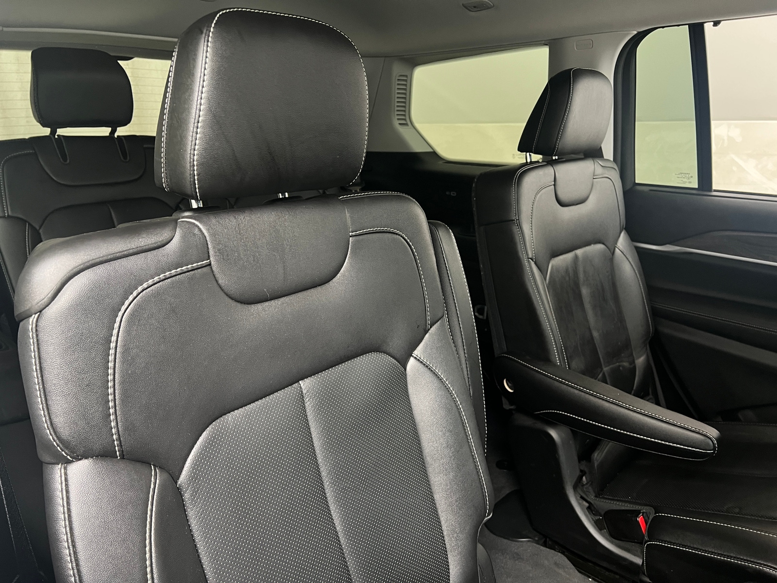 Thumbnail: 2023 Jeep Grand Cherokee L - 5