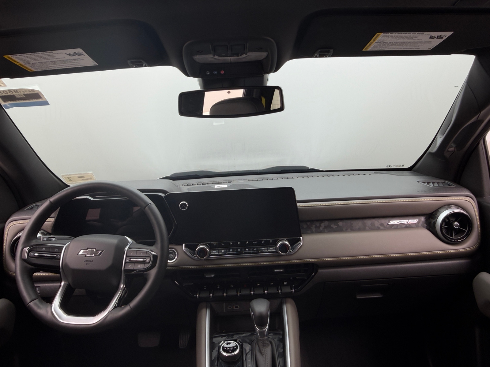 Thumbnail: 2024 Chevrolet Colorado - 3