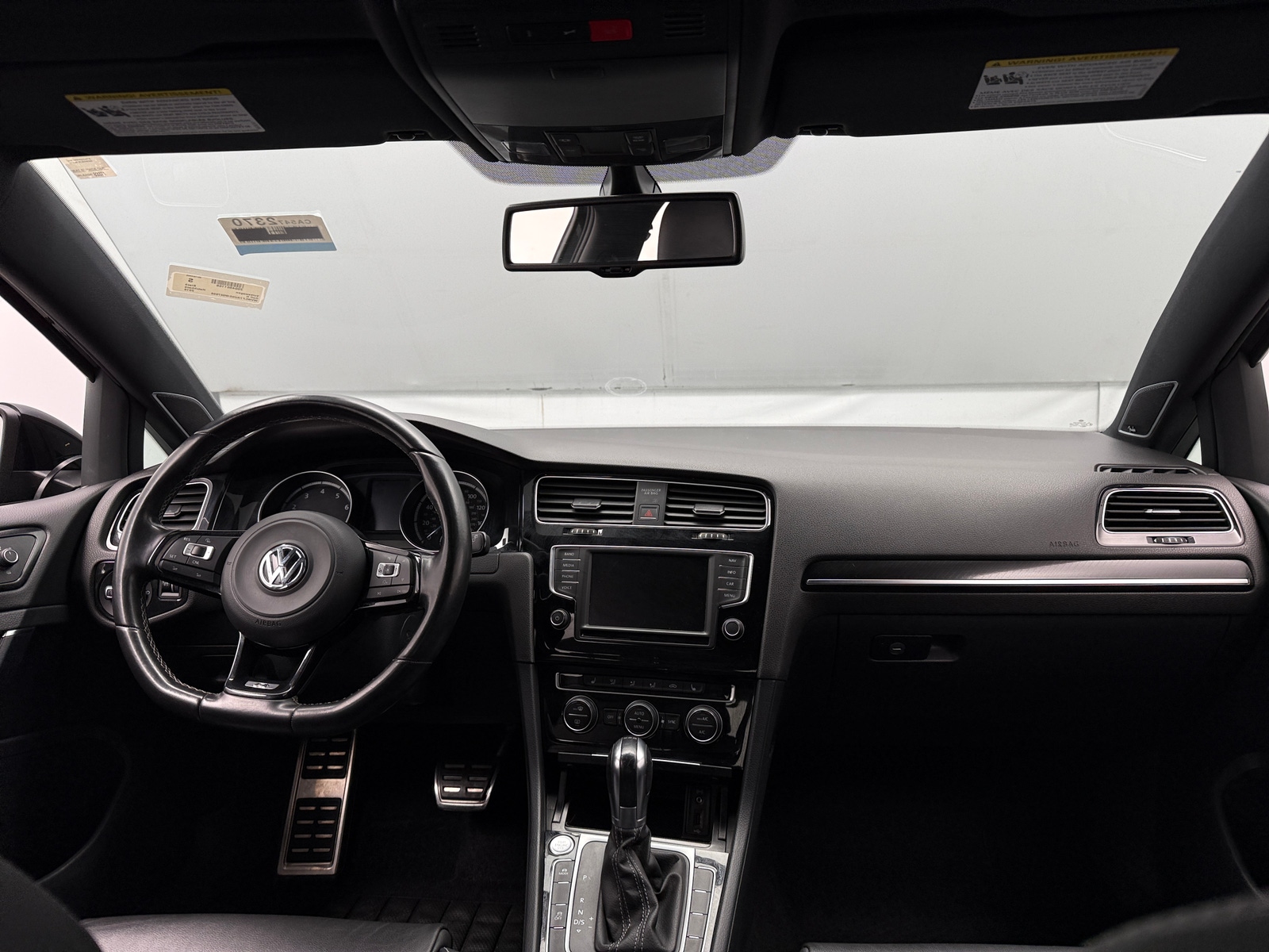 Thumbnail: 2016 Volkswagen Golf - 2
