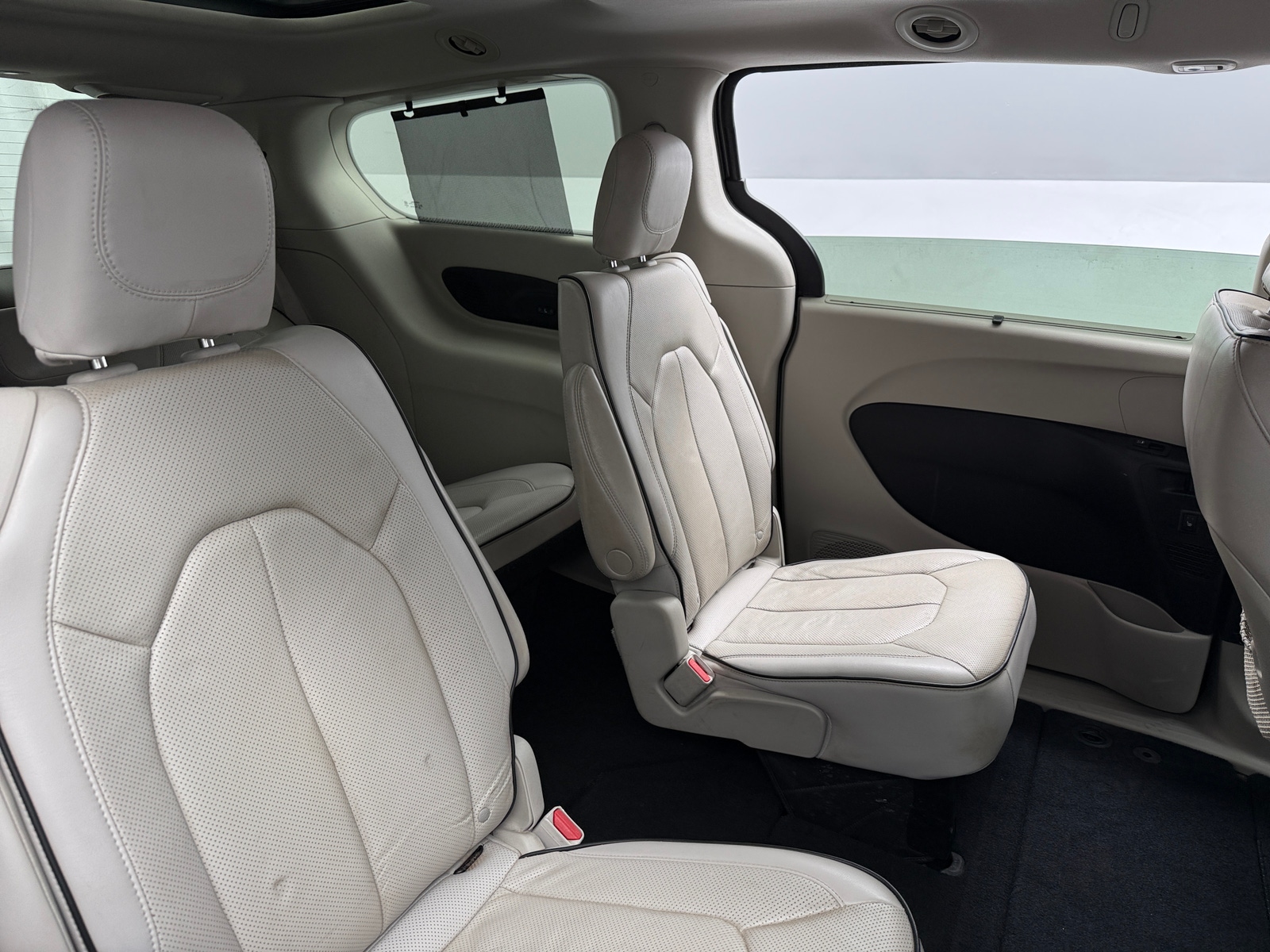 Thumbnail: 2021 Chrysler Pacifica - 5