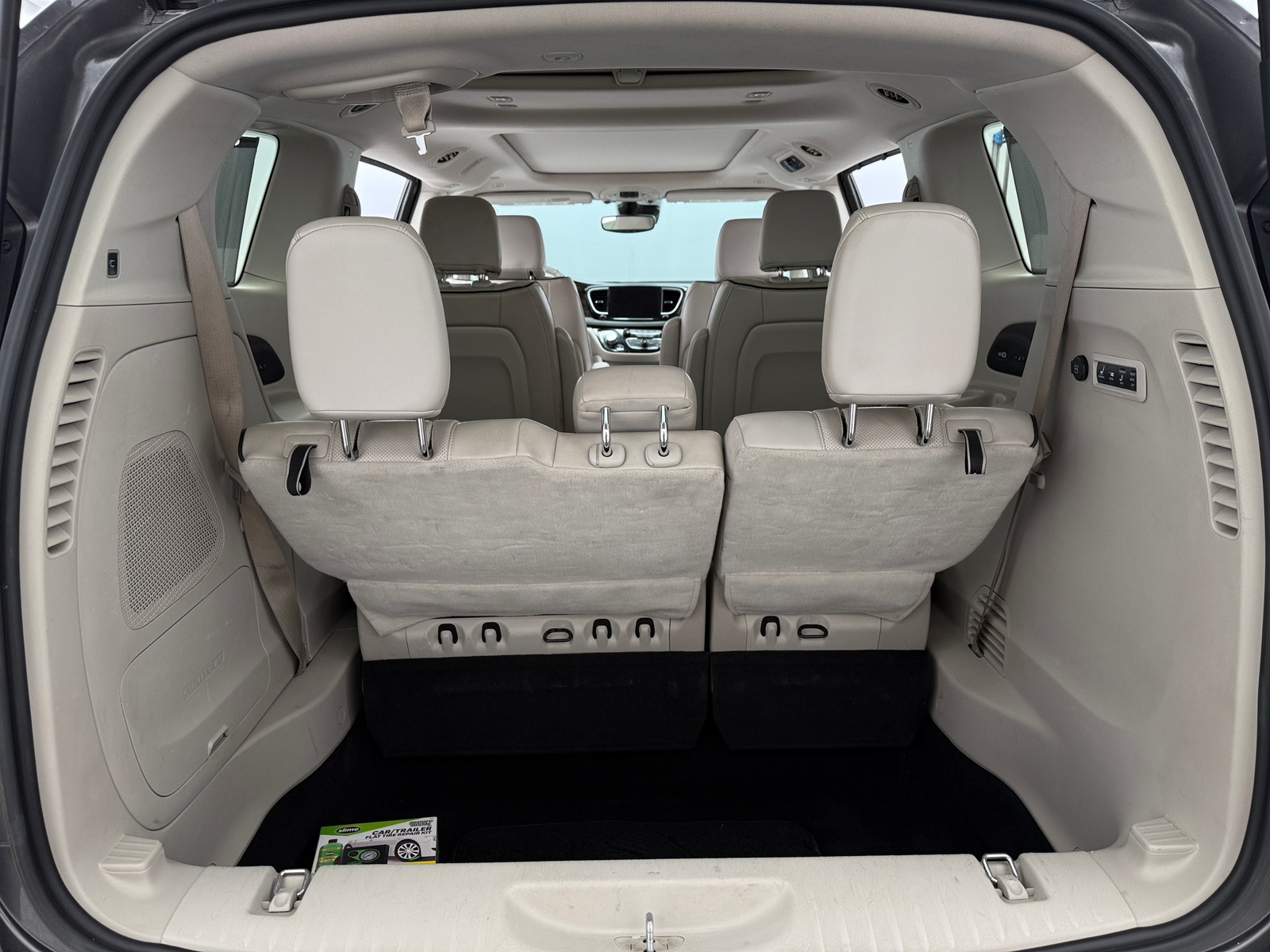 Thumbnail: 2021 Chrysler Pacifica - 6