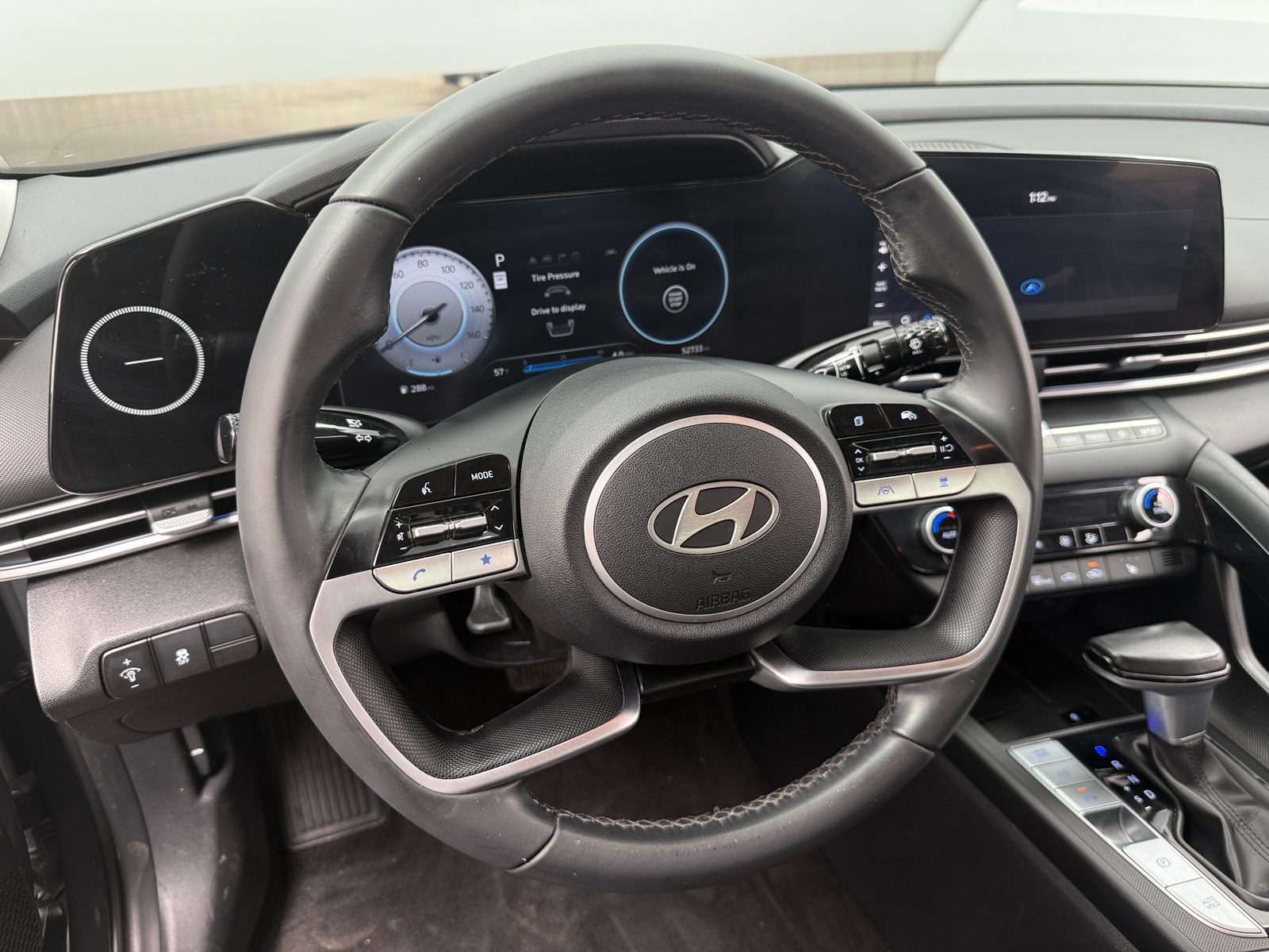 Thumbnail: 2024 Hyundai Elantra - 4