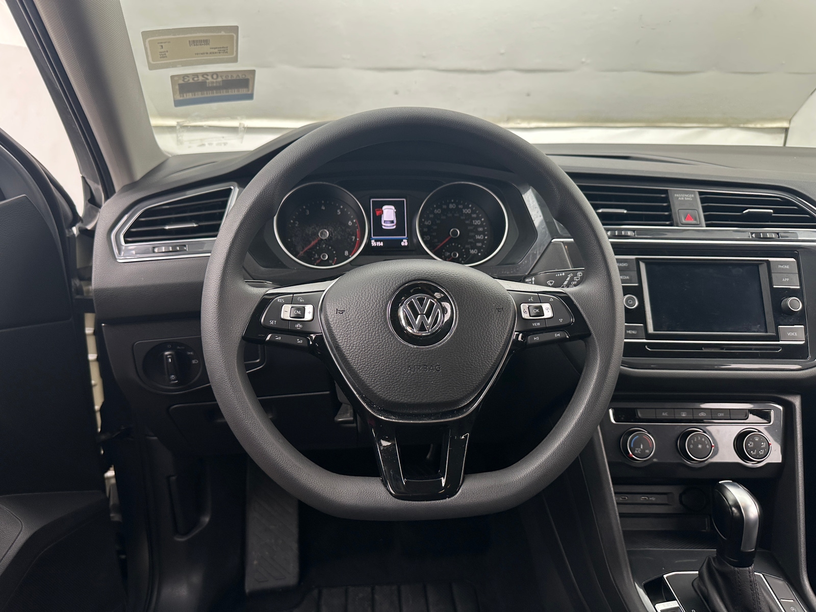 Thumbnail: 2020 Volkswagen Tiguan - 5