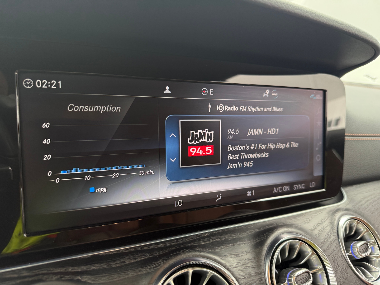Thumbnail: 2019 Mercedes-Benz E-Class - 2