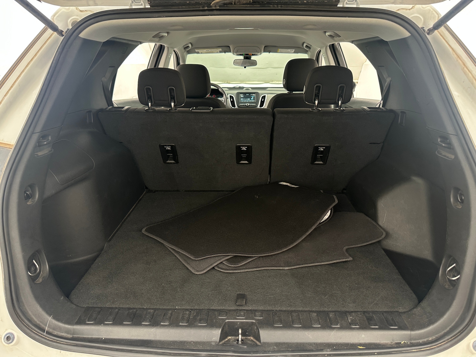 Thumbnail: 2018 Chevrolet Equinox - 7