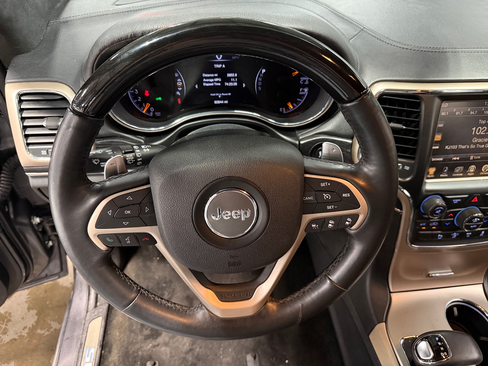 Thumbnail: 2015 Jeep Grand Cherokee - 4