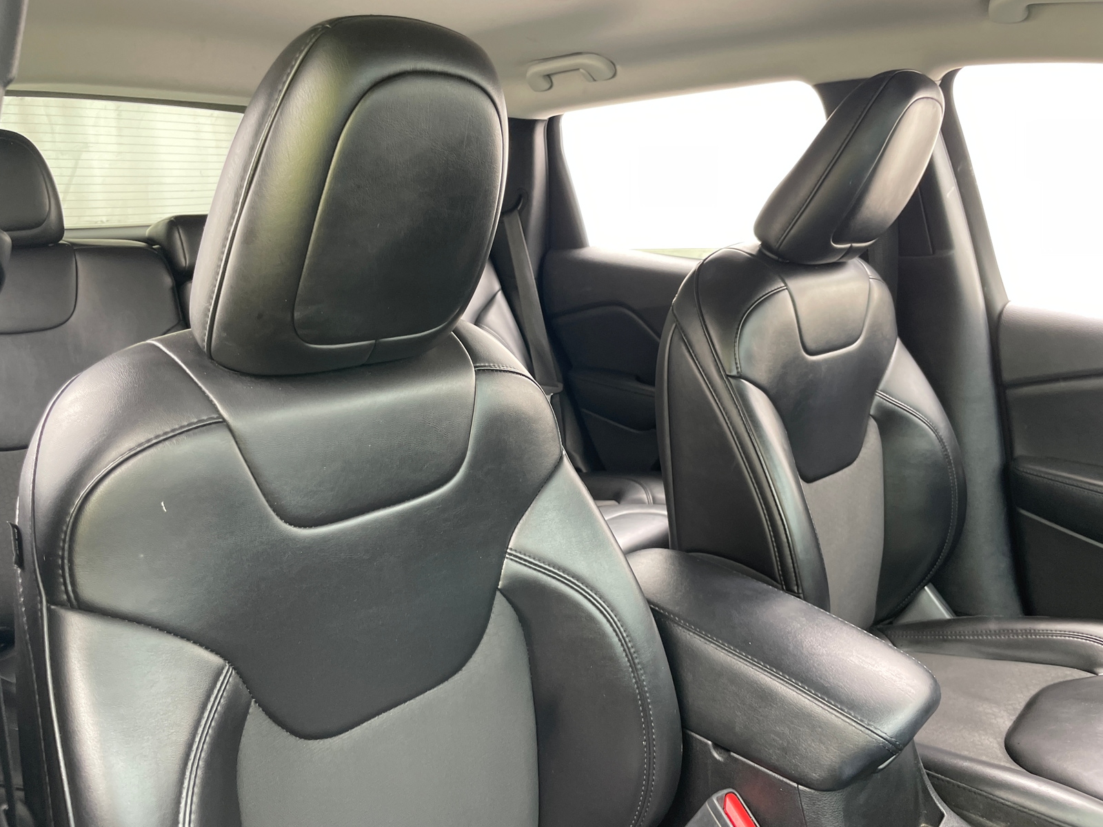 Thumbnail: 2019 Jeep Cherokee - 2