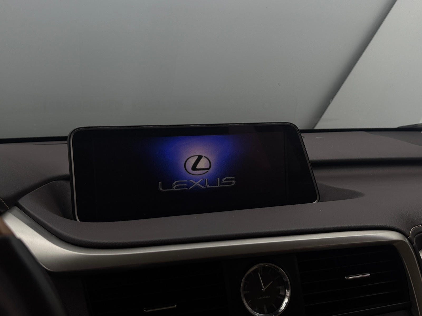 Thumbnail: 2017 Lexus RX - 3
