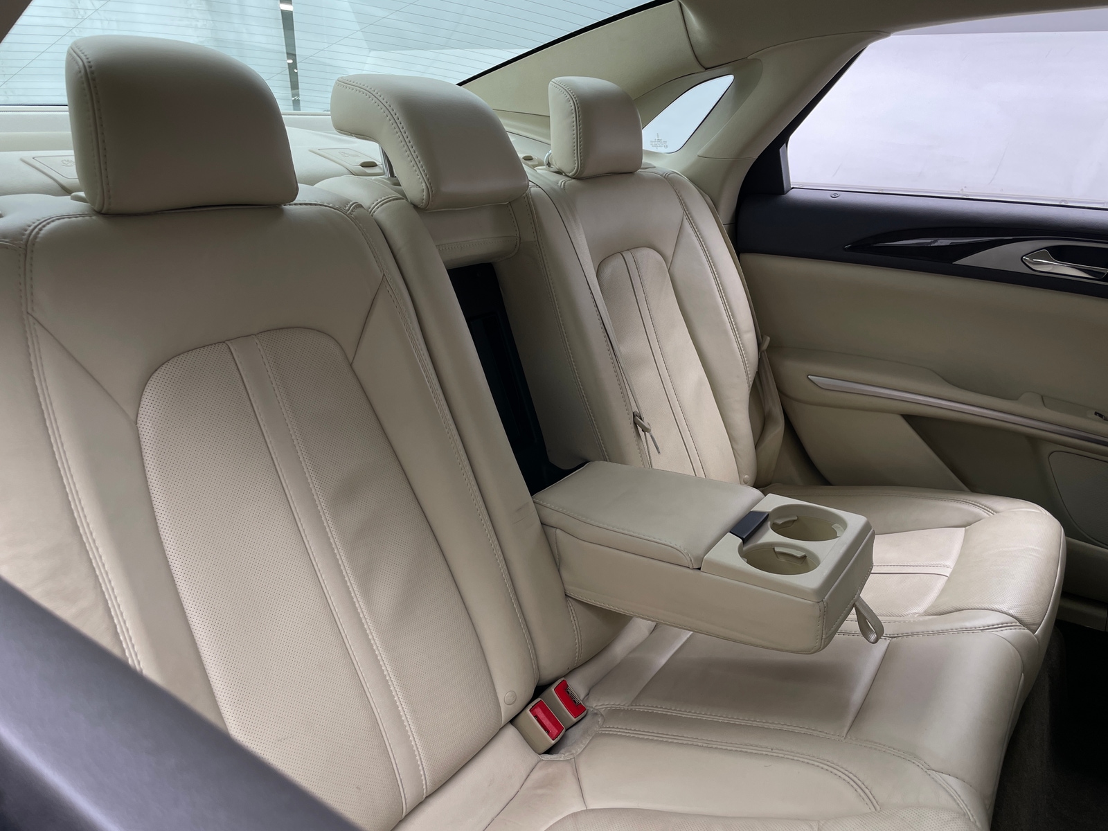 Thumbnail: 2014 Lincoln MKZ - 5