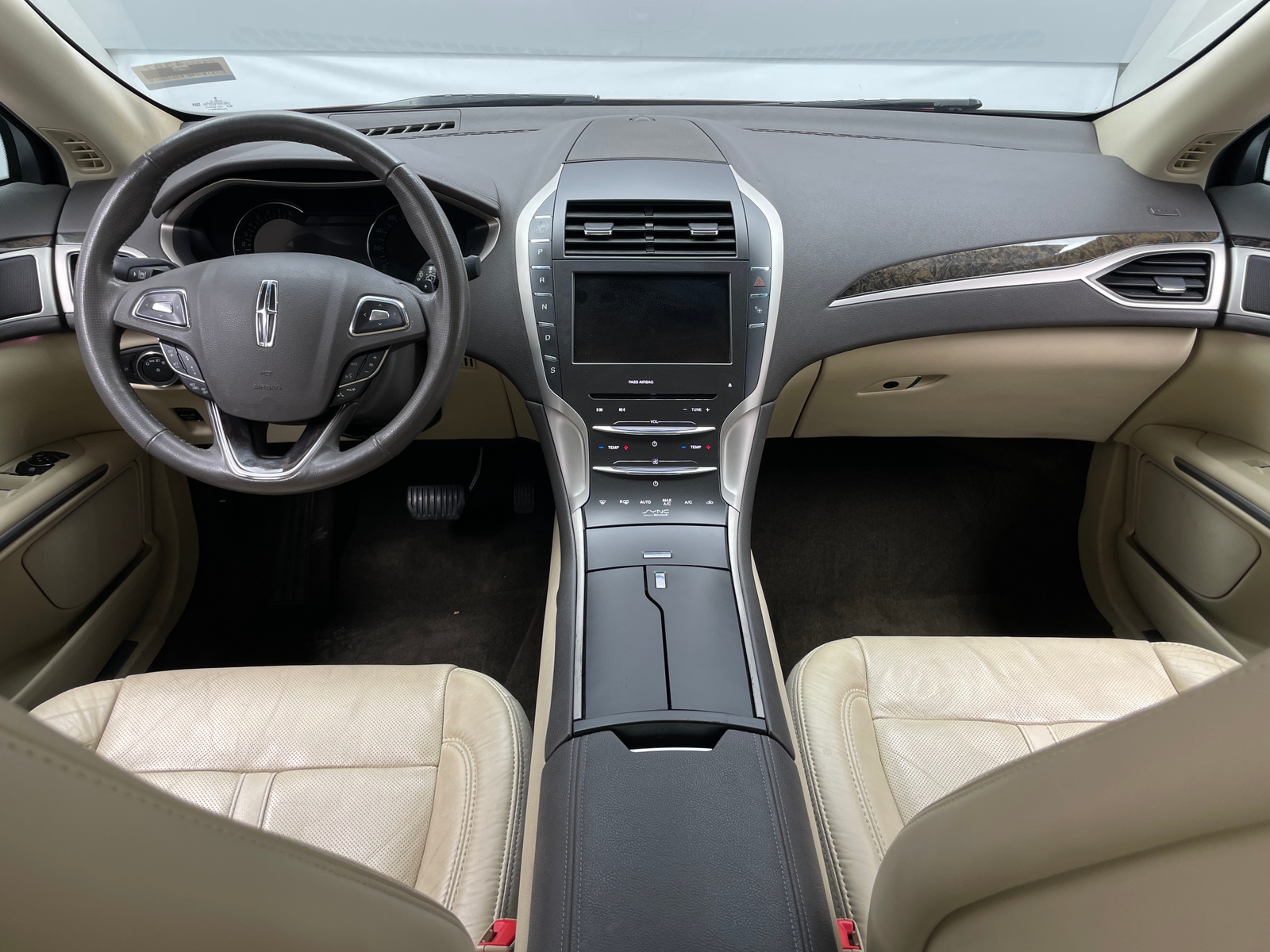 Thumbnail: 2014 Lincoln MKZ - 2
