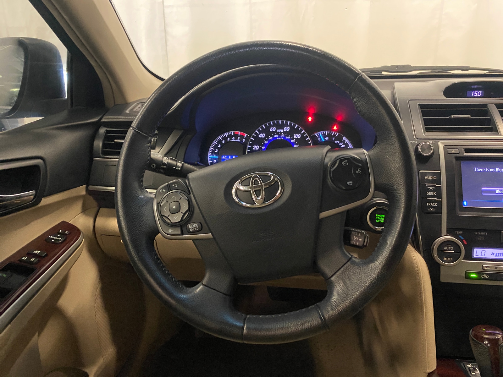 Thumbnail: 2012 Toyota Camry - 4