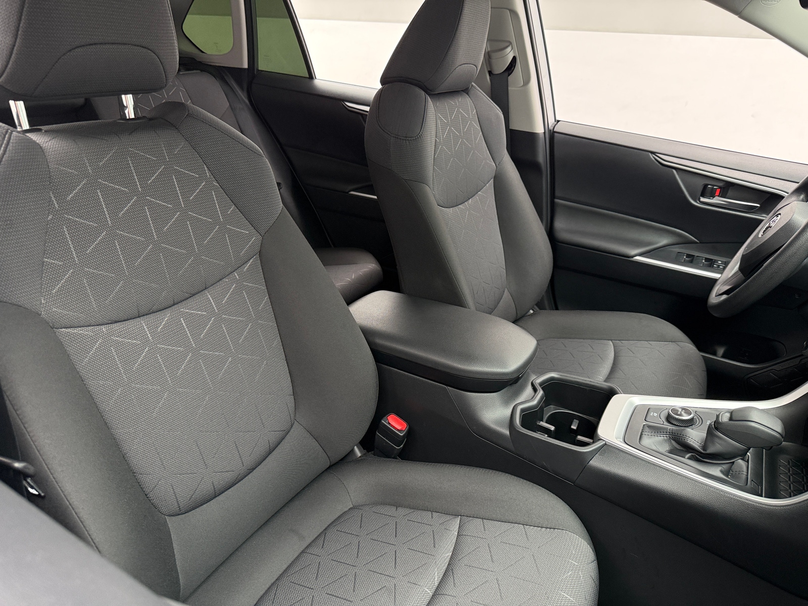 Thumbnail: 2025 Toyota RAV4 - 2