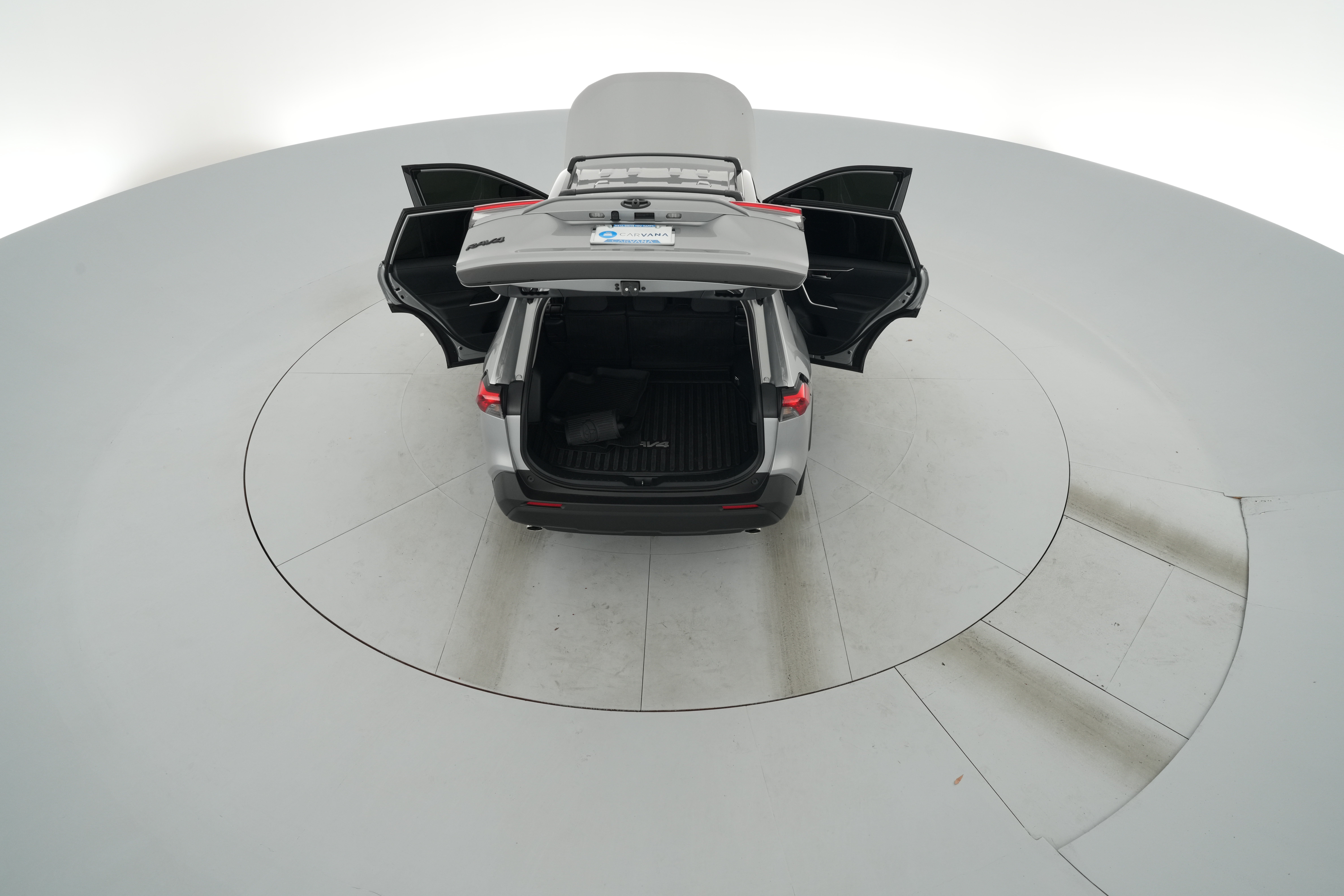 2025 Toyota RAV4 XLE - Photo 46