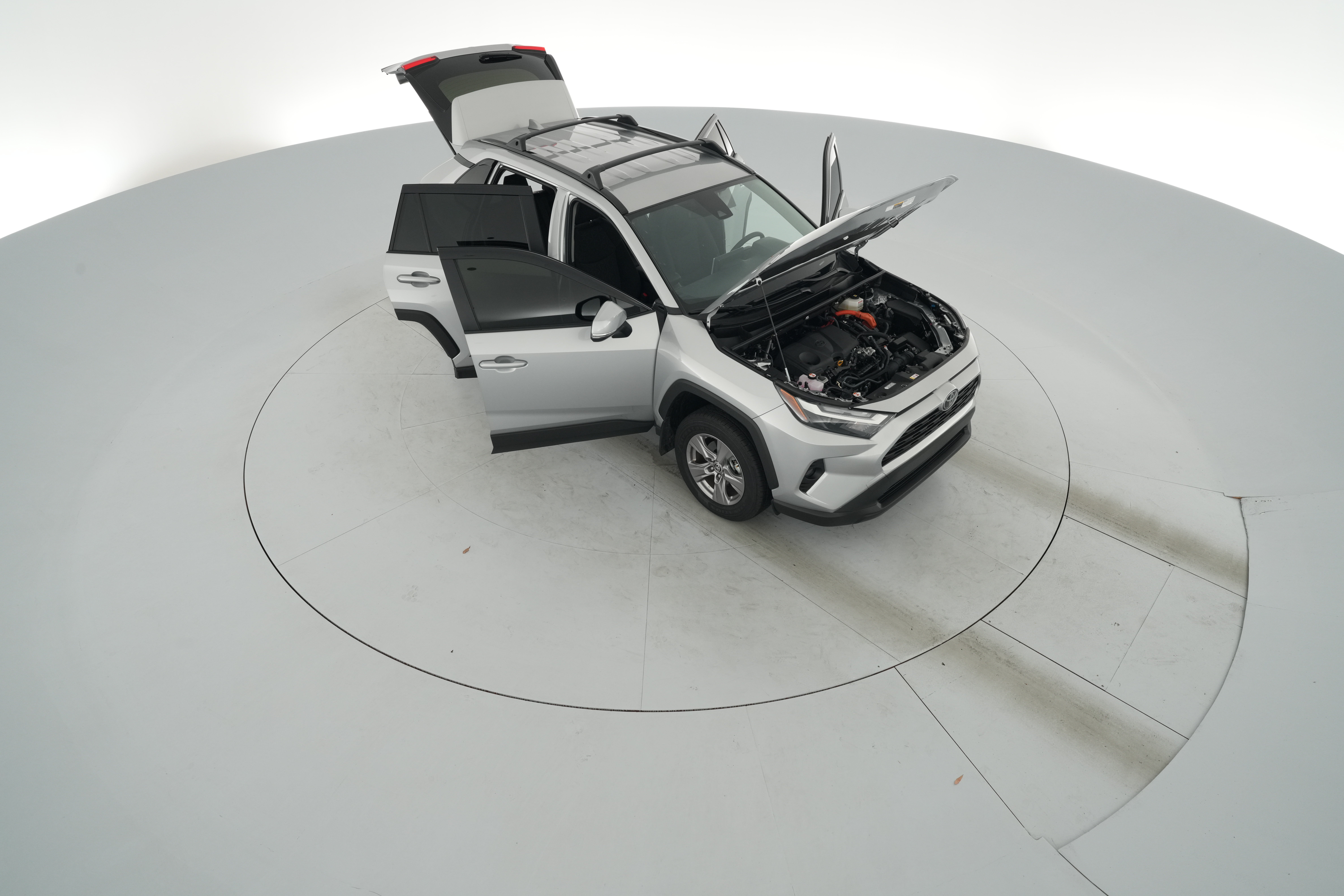 2025 Toyota RAV4 XLE - Photo 52