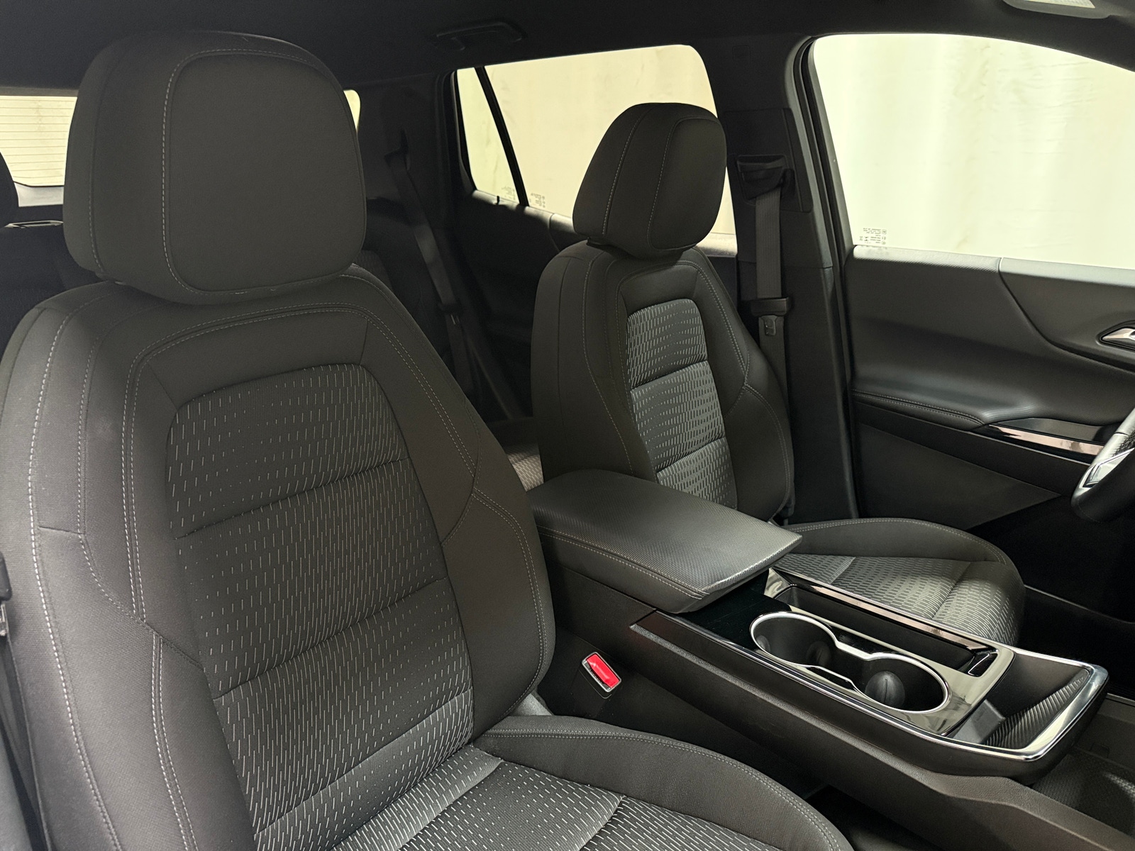 Thumbnail: 2025 Chevrolet Equinox - 2