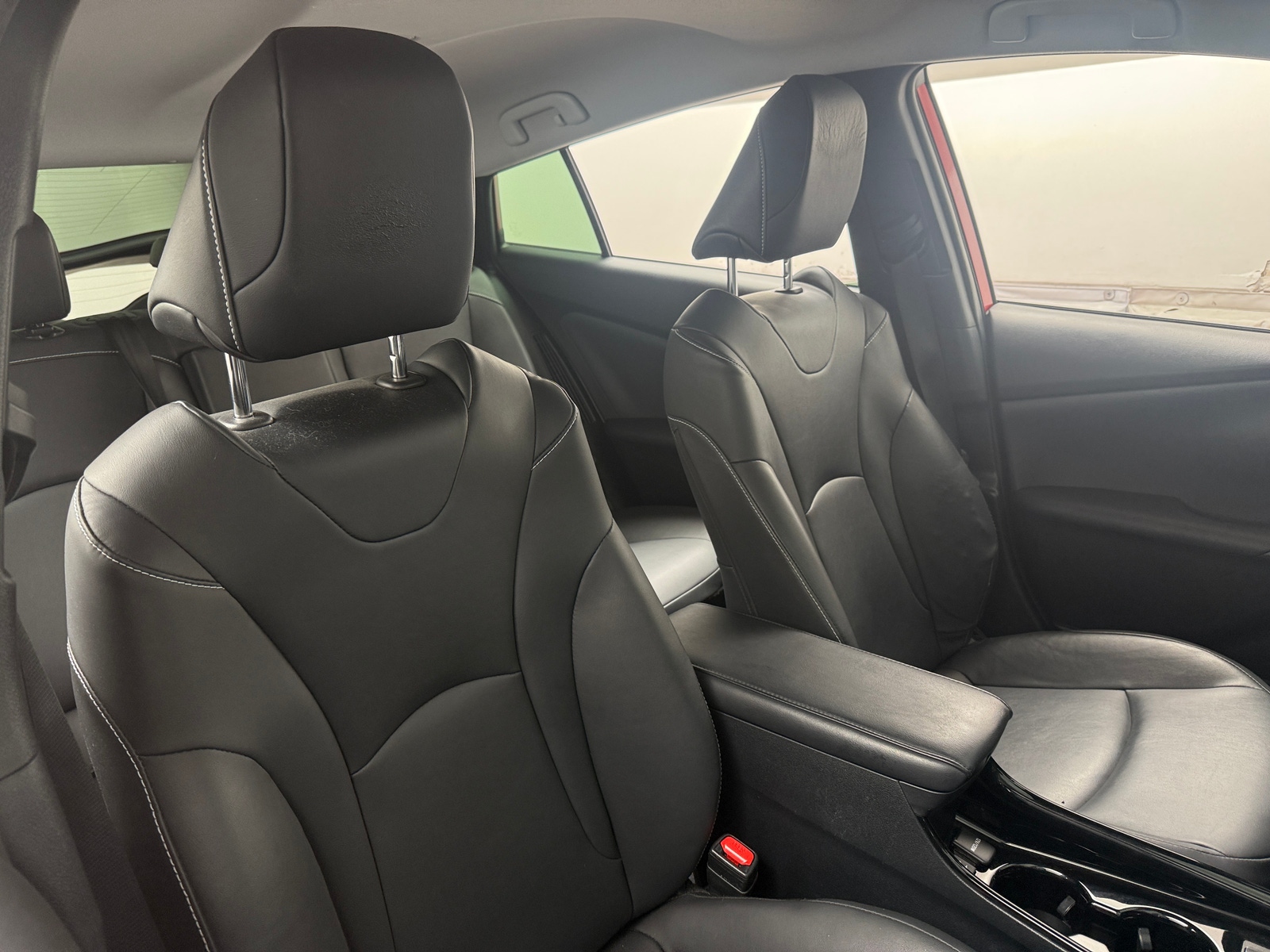 Thumbnail: 2020 Toyota Prius Prime - 2