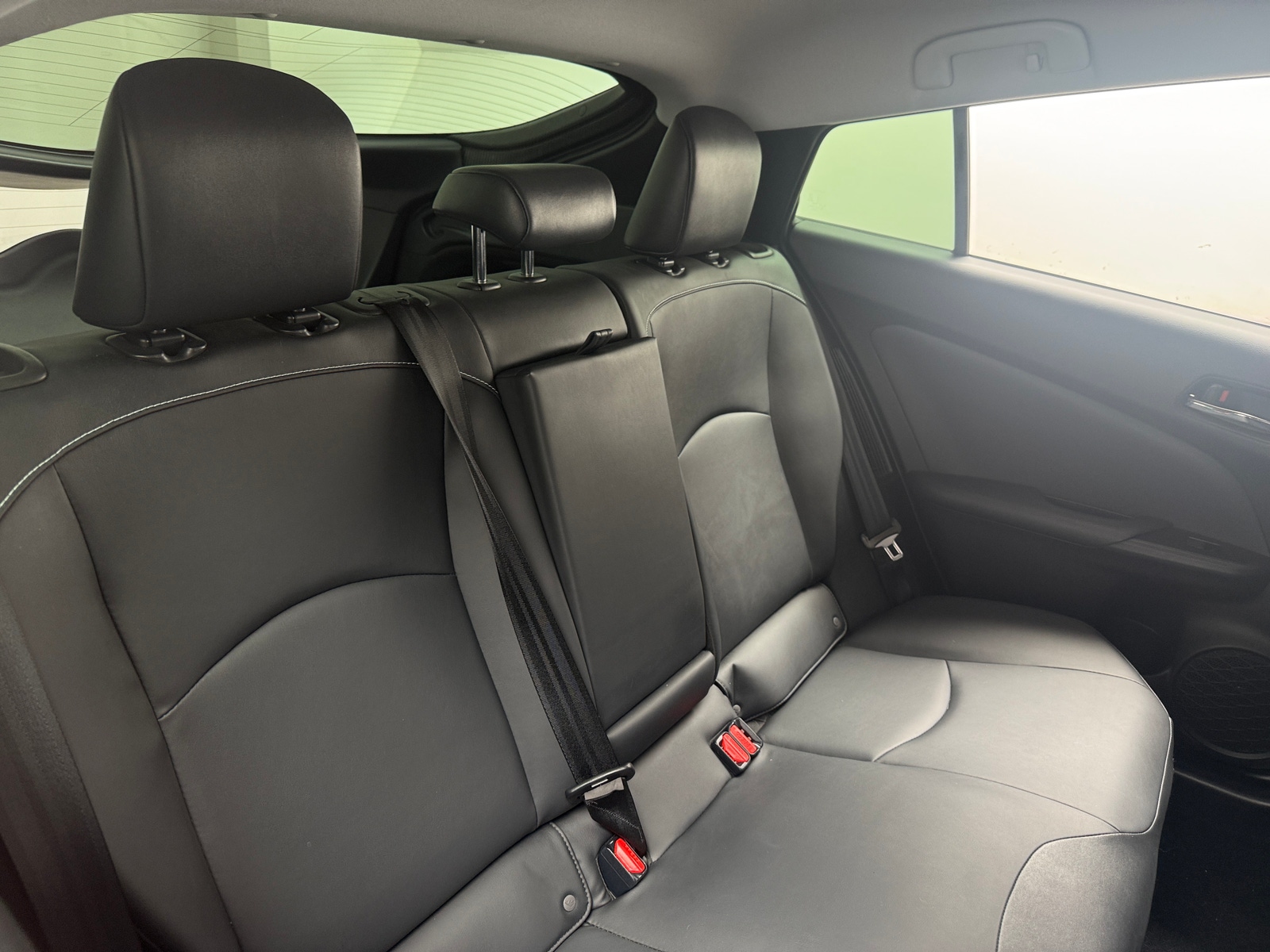 Thumbnail: 2020 Toyota Prius Prime - 6