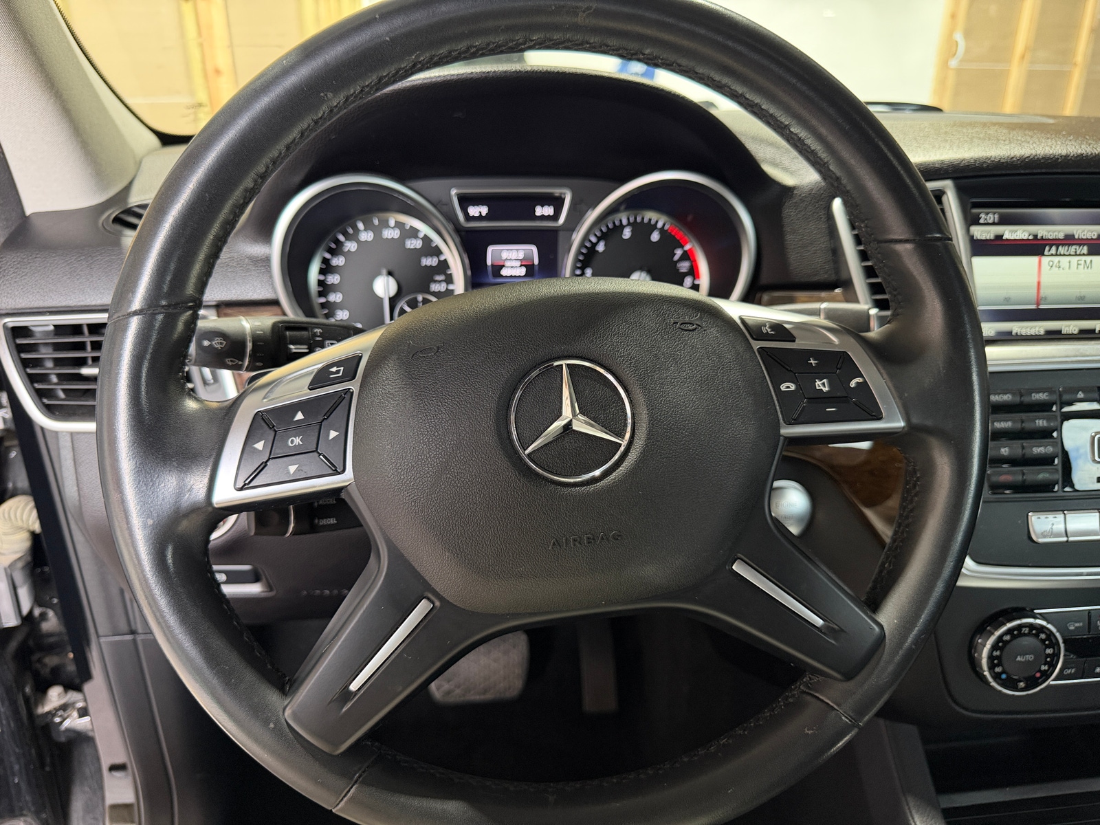 Thumbnail: 2015 Mercedes-Benz M-Class - 4