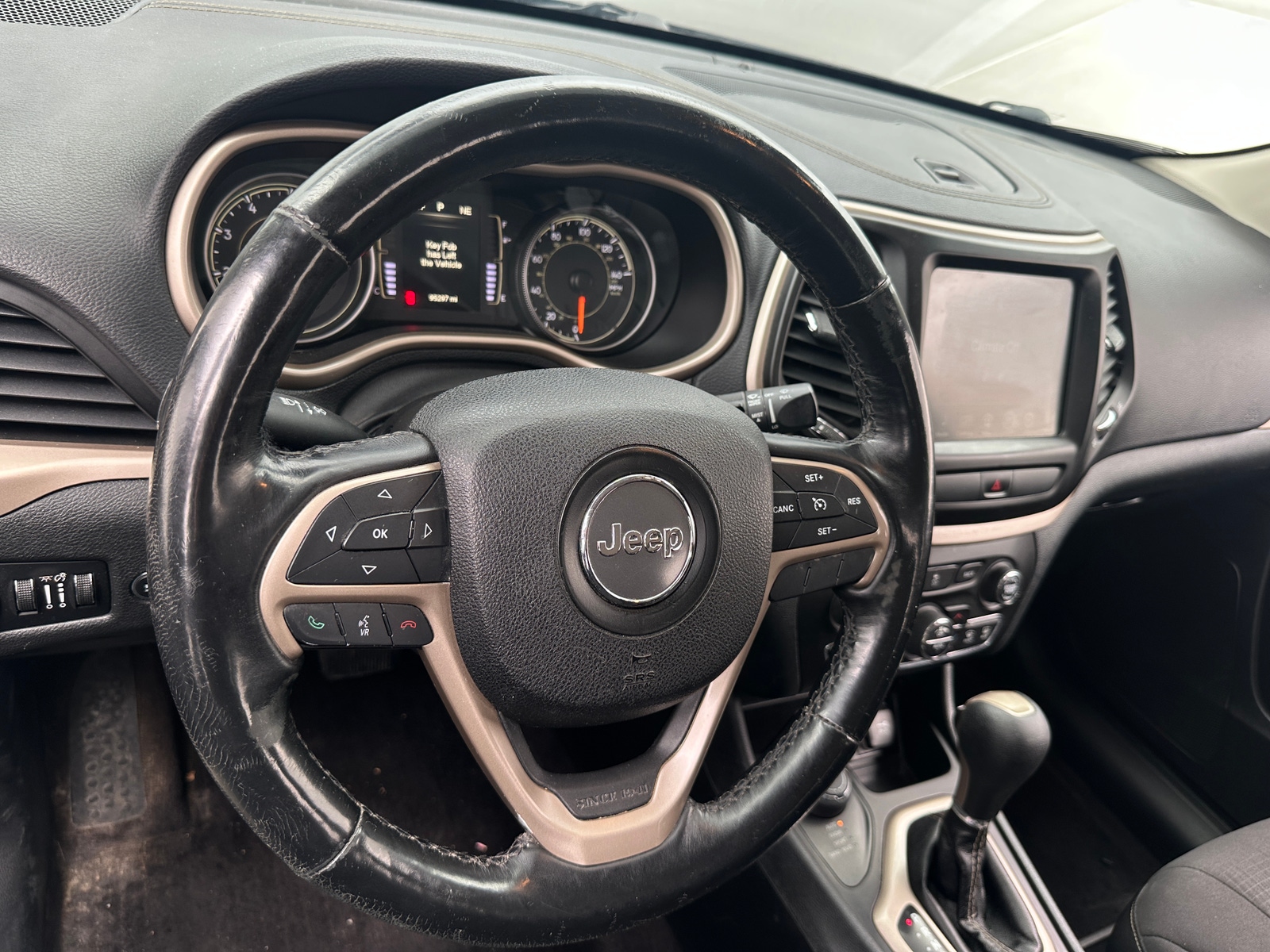 Thumbnail: 2016 Jeep Cherokee - 5