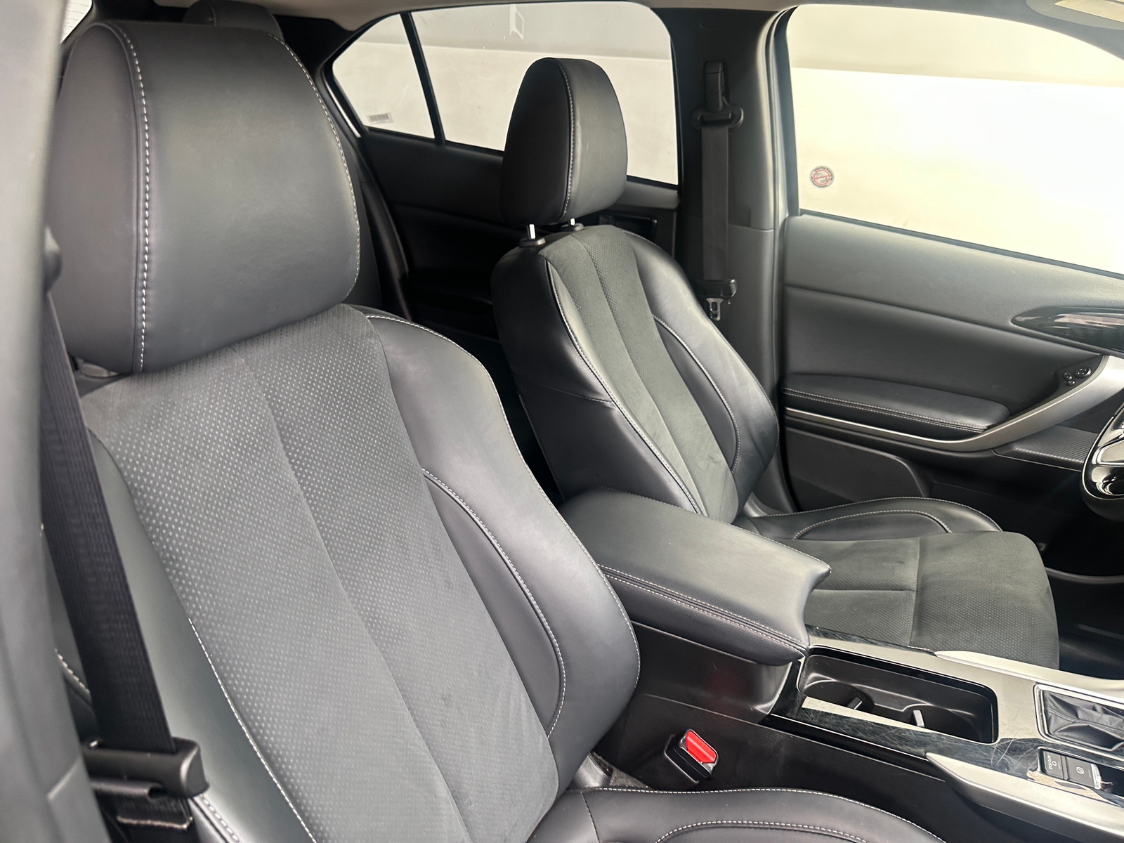 Thumbnail: 2025 Mitsubishi Eclipse Cross - 2