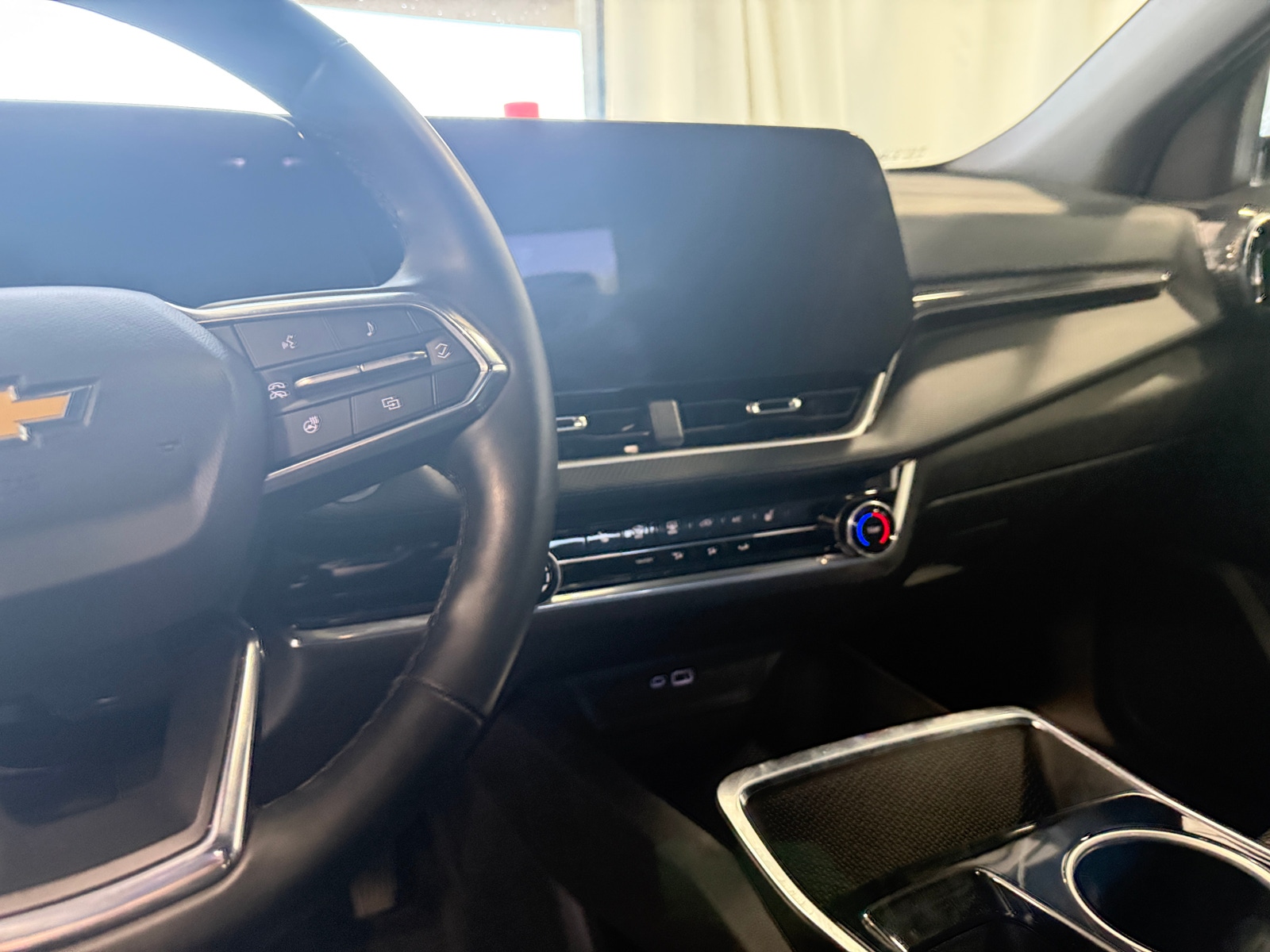 Thumbnail: 2025 Chevrolet Equinox - 4