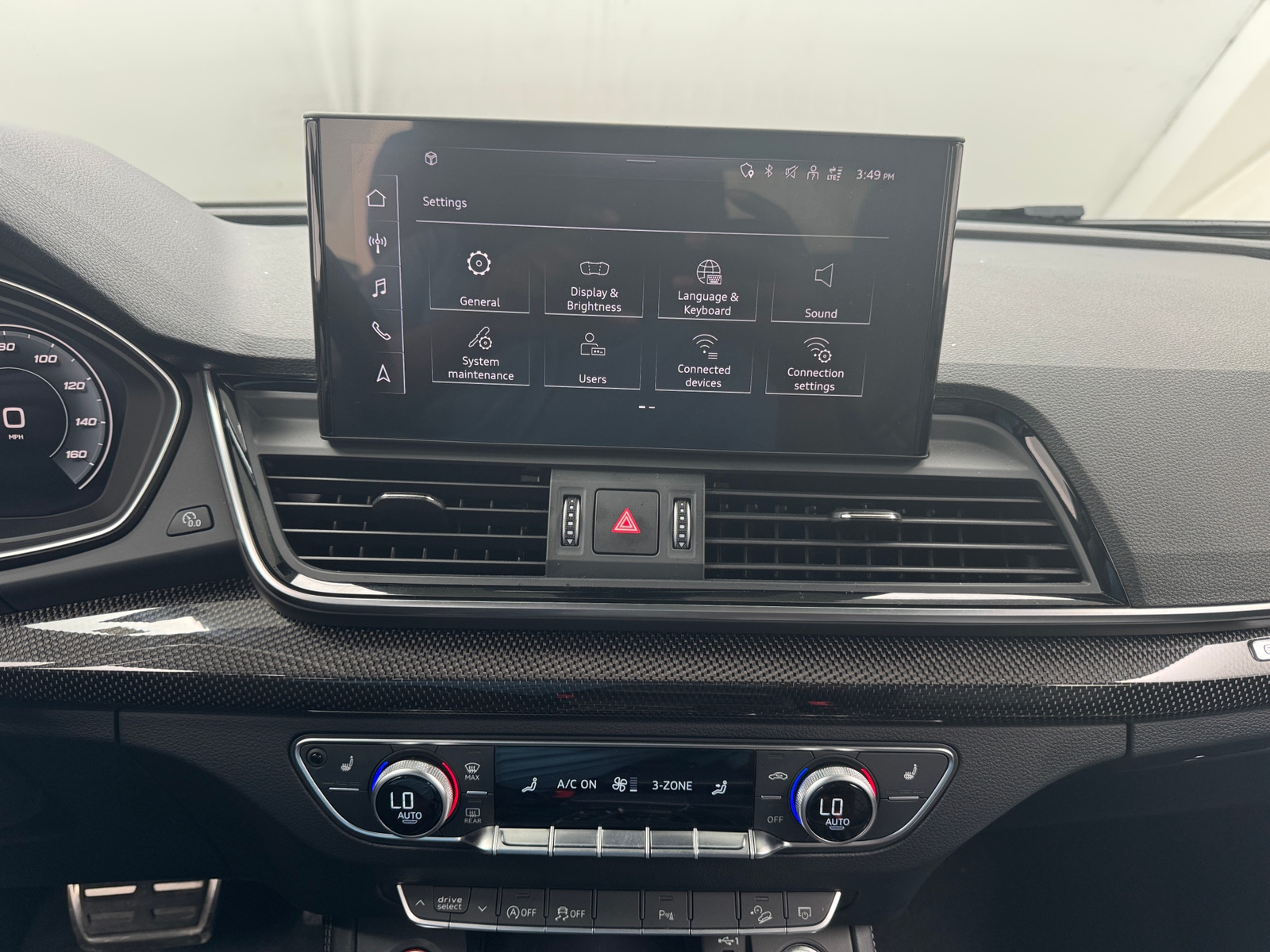 Thumbnail: 2023 Audi SQ5 - 3