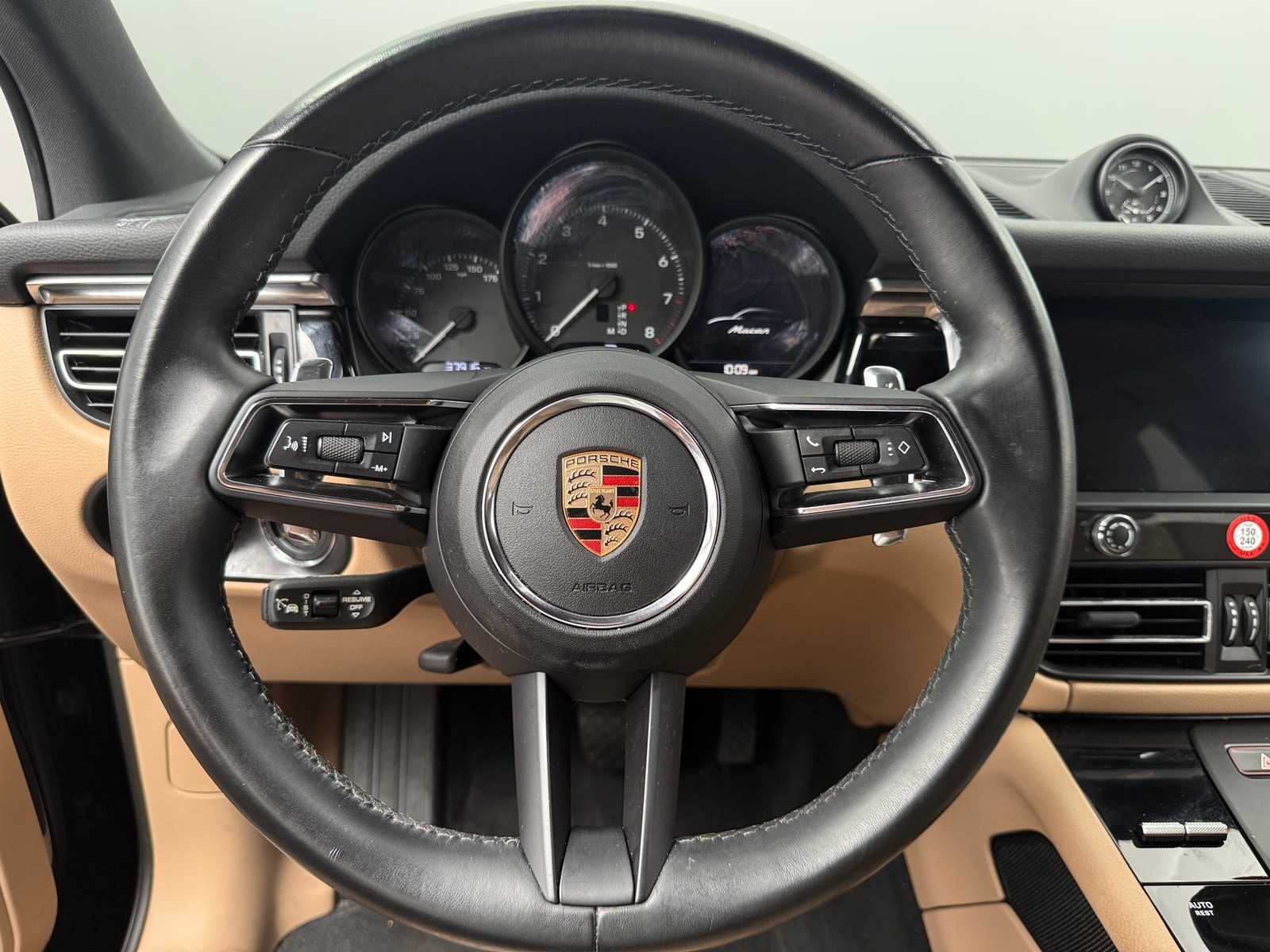 Thumbnail: 2024 Porsche Macan - 4