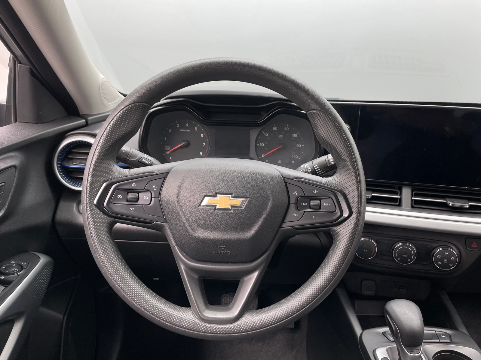 Thumbnail: 2025 Chevrolet Trax - 5