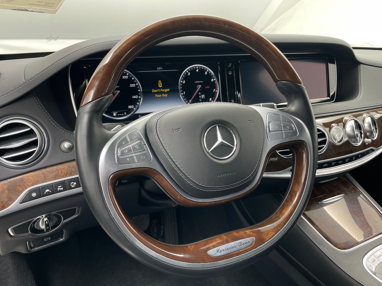 Thumbnail: 2017 Mercedes-Benz S-Class - 4
