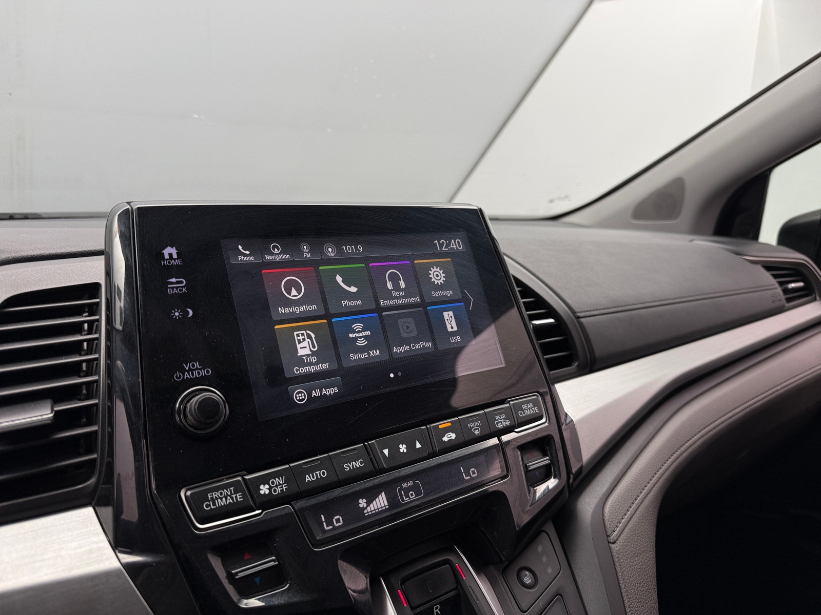 Thumbnail: 2018 Honda Odyssey - 3