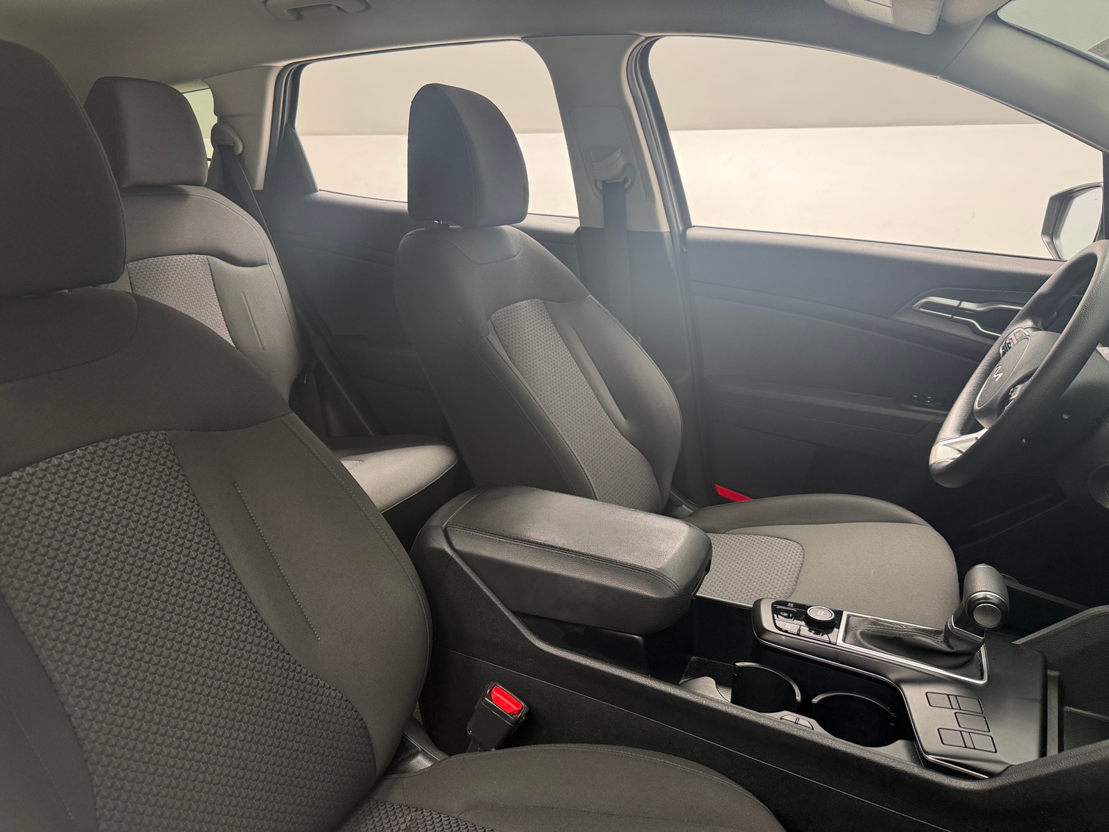 Thumbnail: 2025 Kia Sportage - 2