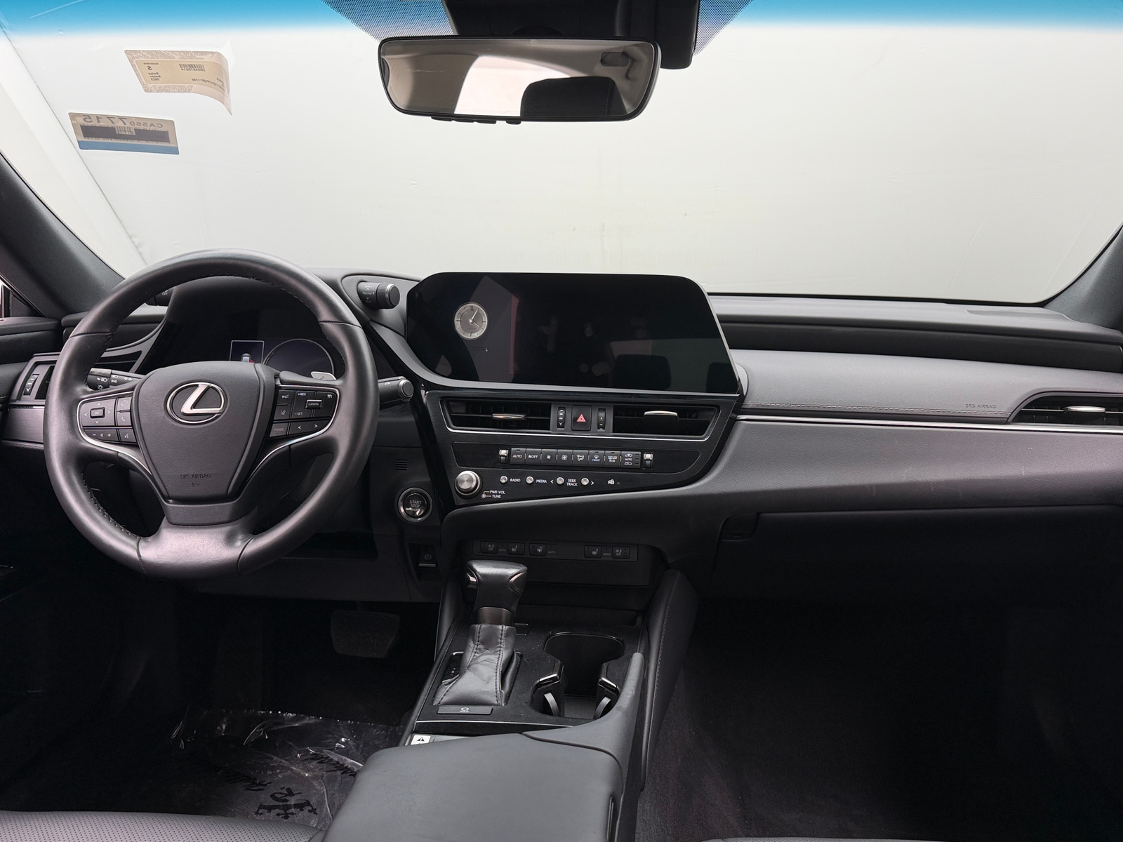 Thumbnail: 2023 Lexus ES - 2