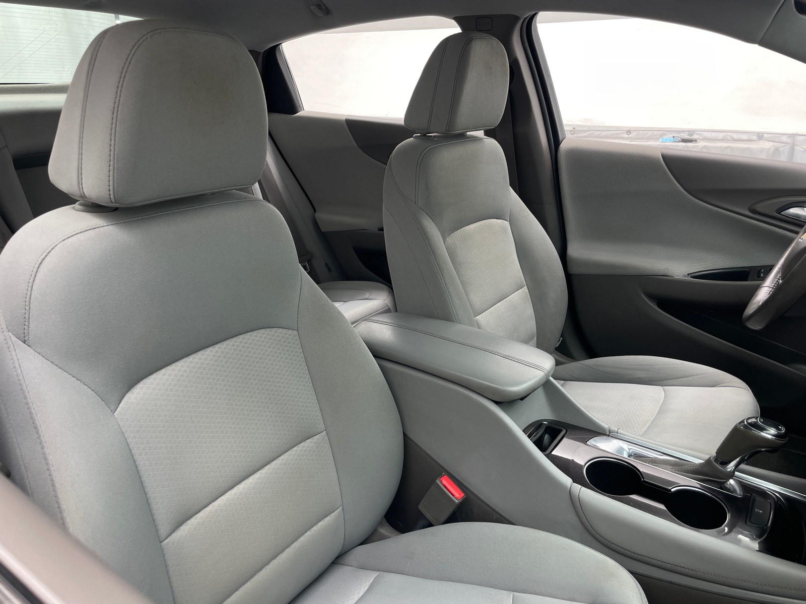 Thumbnail: 2017 Chevrolet Malibu - 2