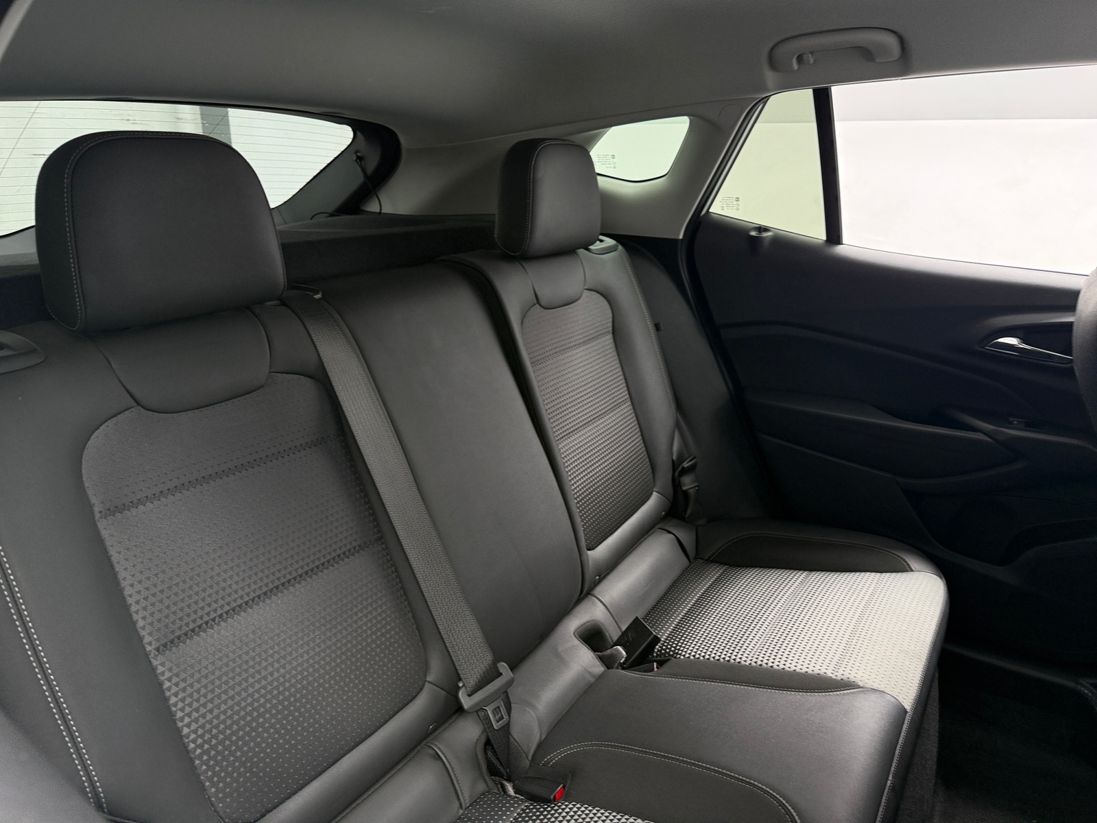 Thumbnail: 2025 Chevrolet Trax - 6