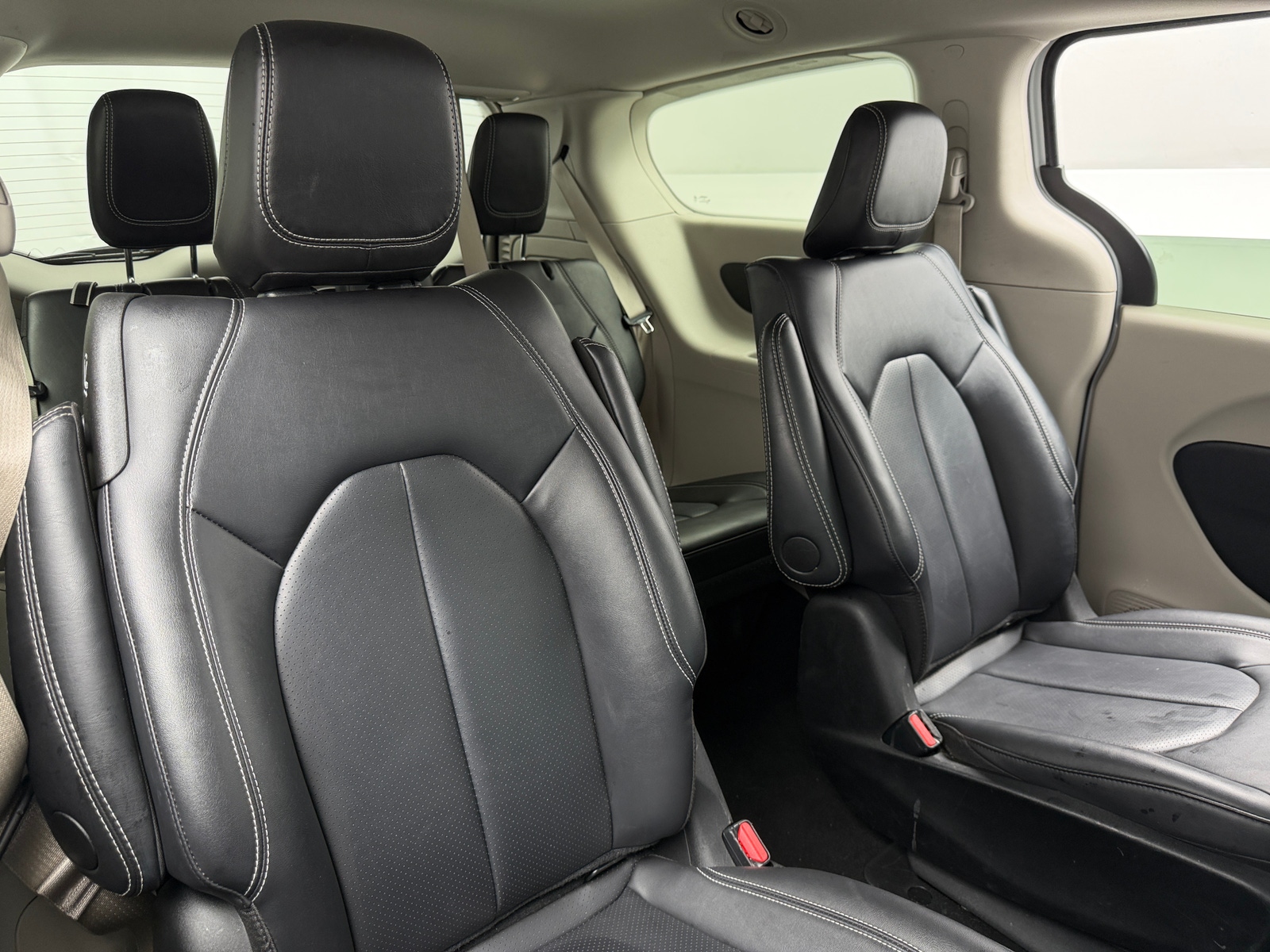 Thumbnail: 2024 Chrysler Pacifica - 5