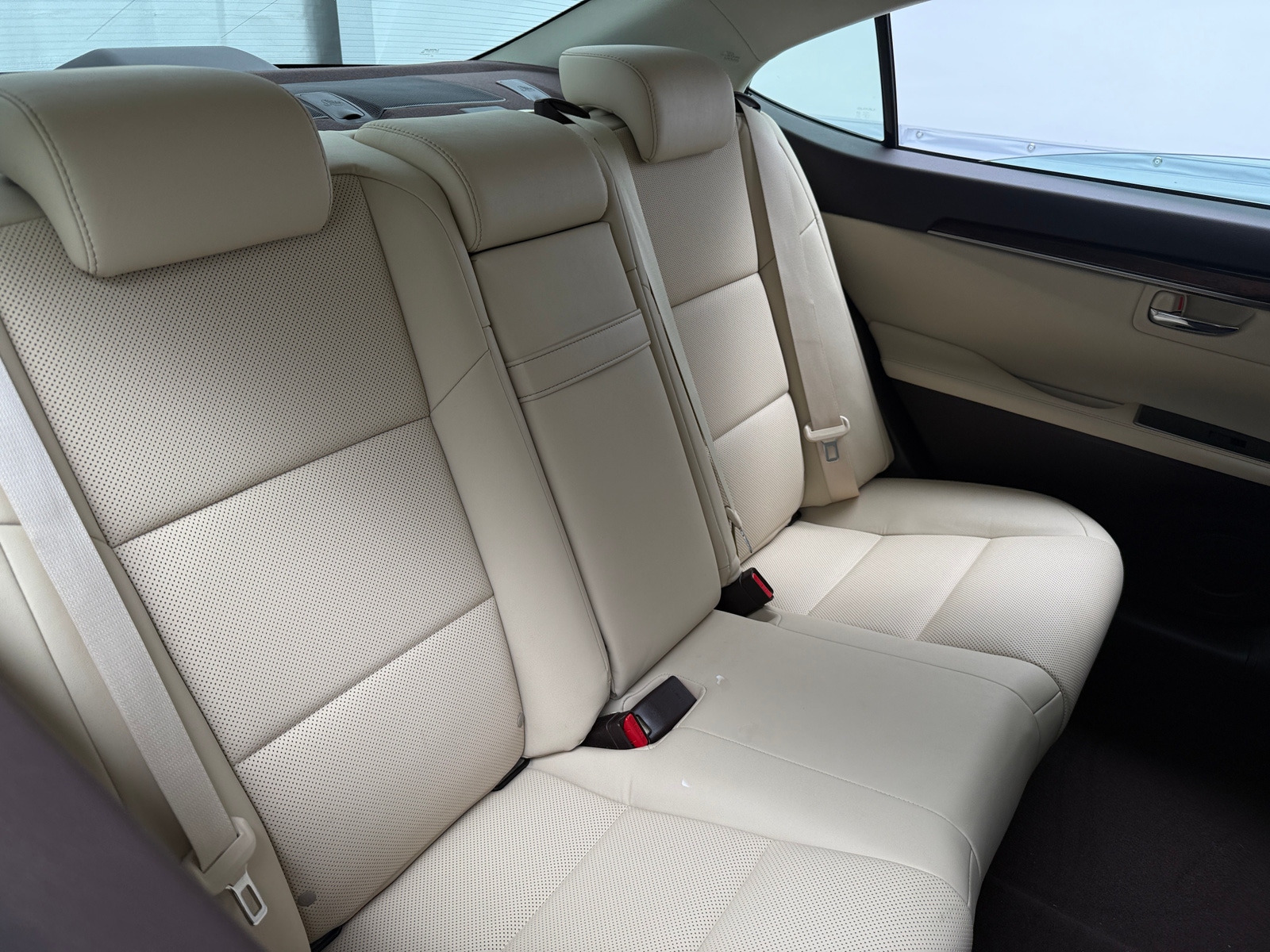 Thumbnail: 2017 Lexus ES - 5