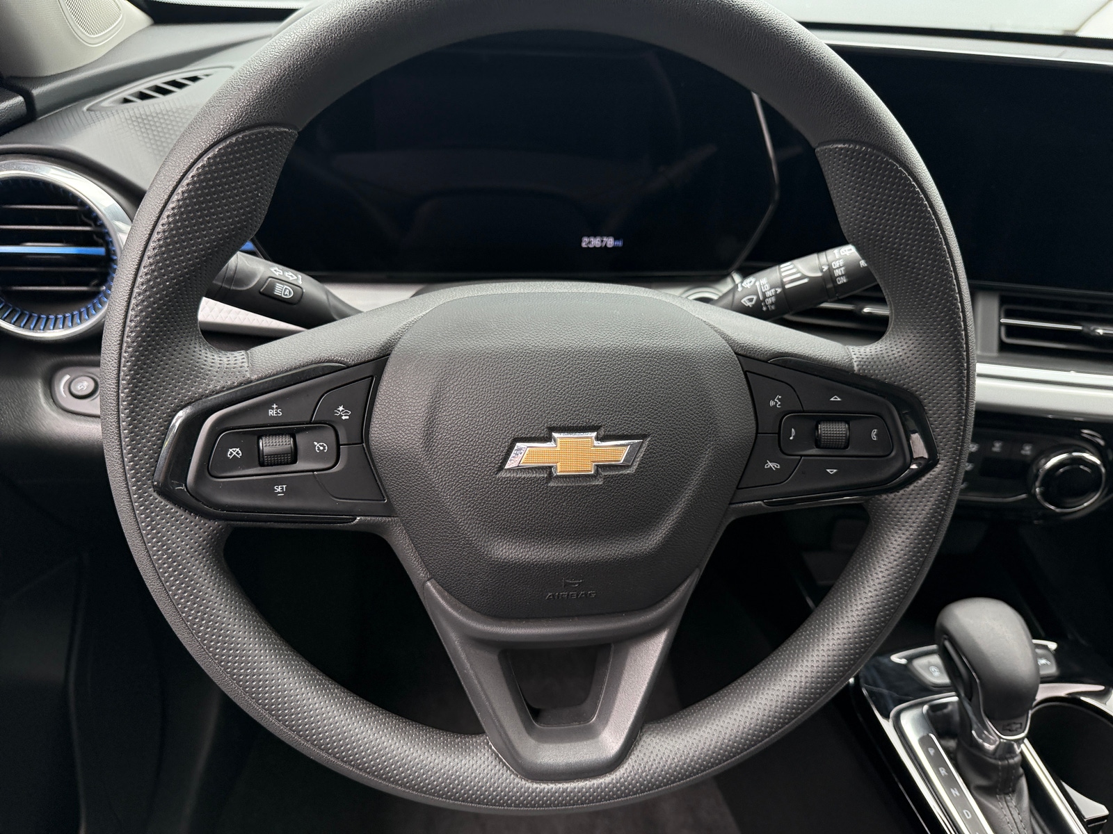 Thumbnail: 2025 Chevrolet Trax - 5