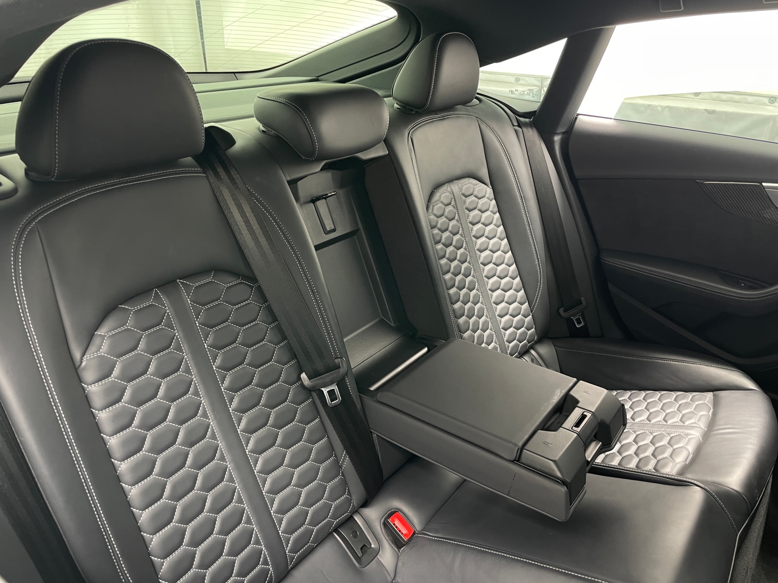 Thumbnail: 2021 Audi RS 5 - 5