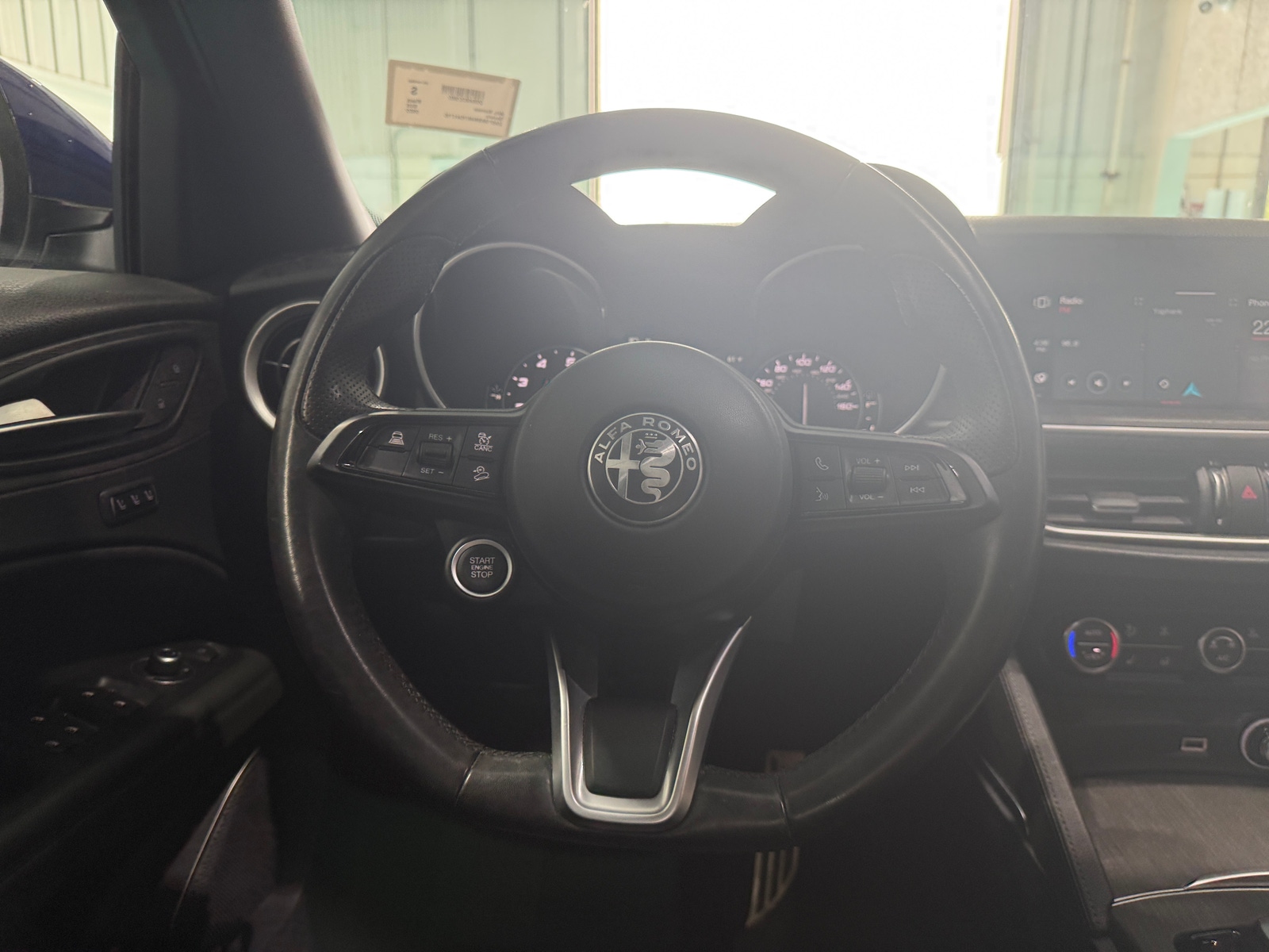 Thumbnail: 2022 Alfa Romeo Stelvio - 4